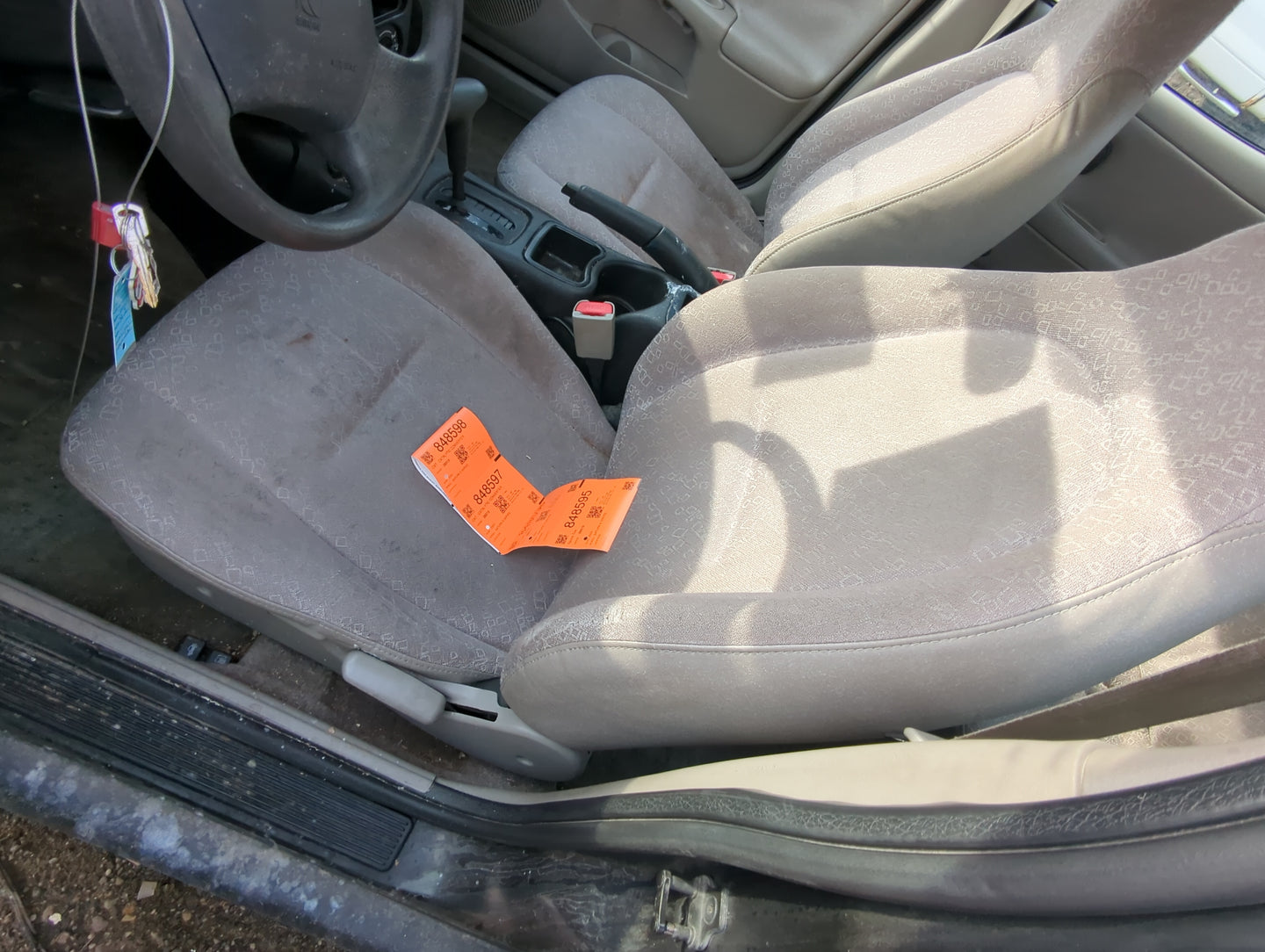 Saturn Saturn S Series Driver Front Seat Oem - Oemusedautoparts1.com