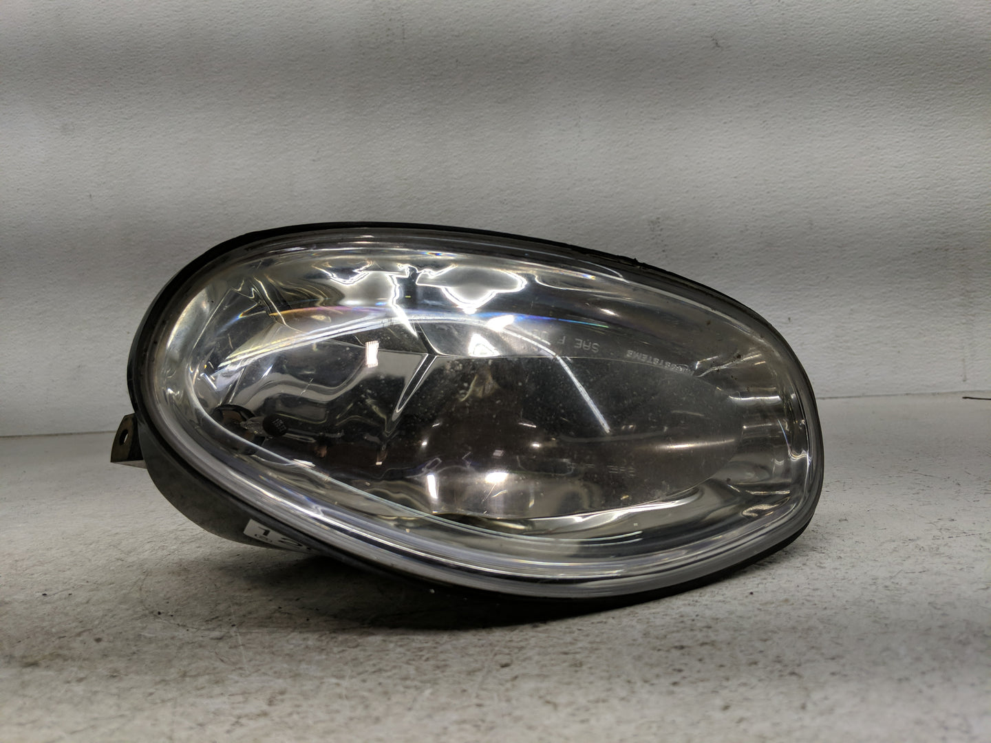 Saturn Sc Driver Left Oem Fog Light Lamp - Oemusedautoparts1.com