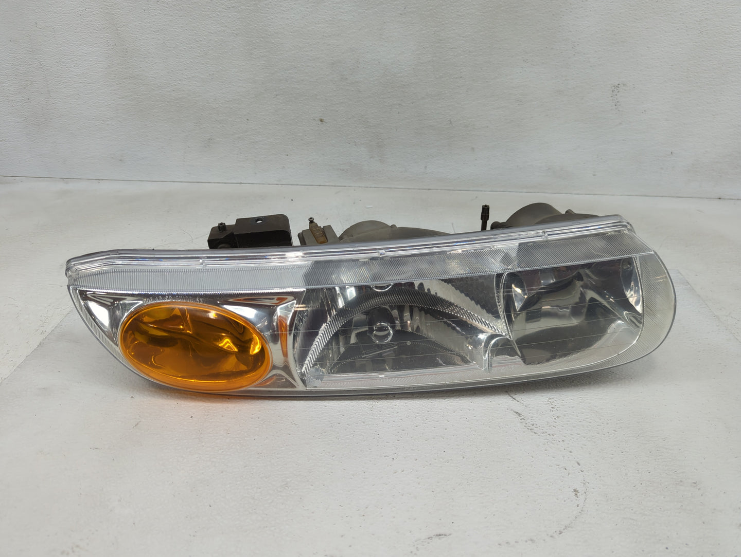 2000-2002 Saturn Sl Passenger Right Oem Head Light Headlight Lamp - Oemusedautoparts1.com