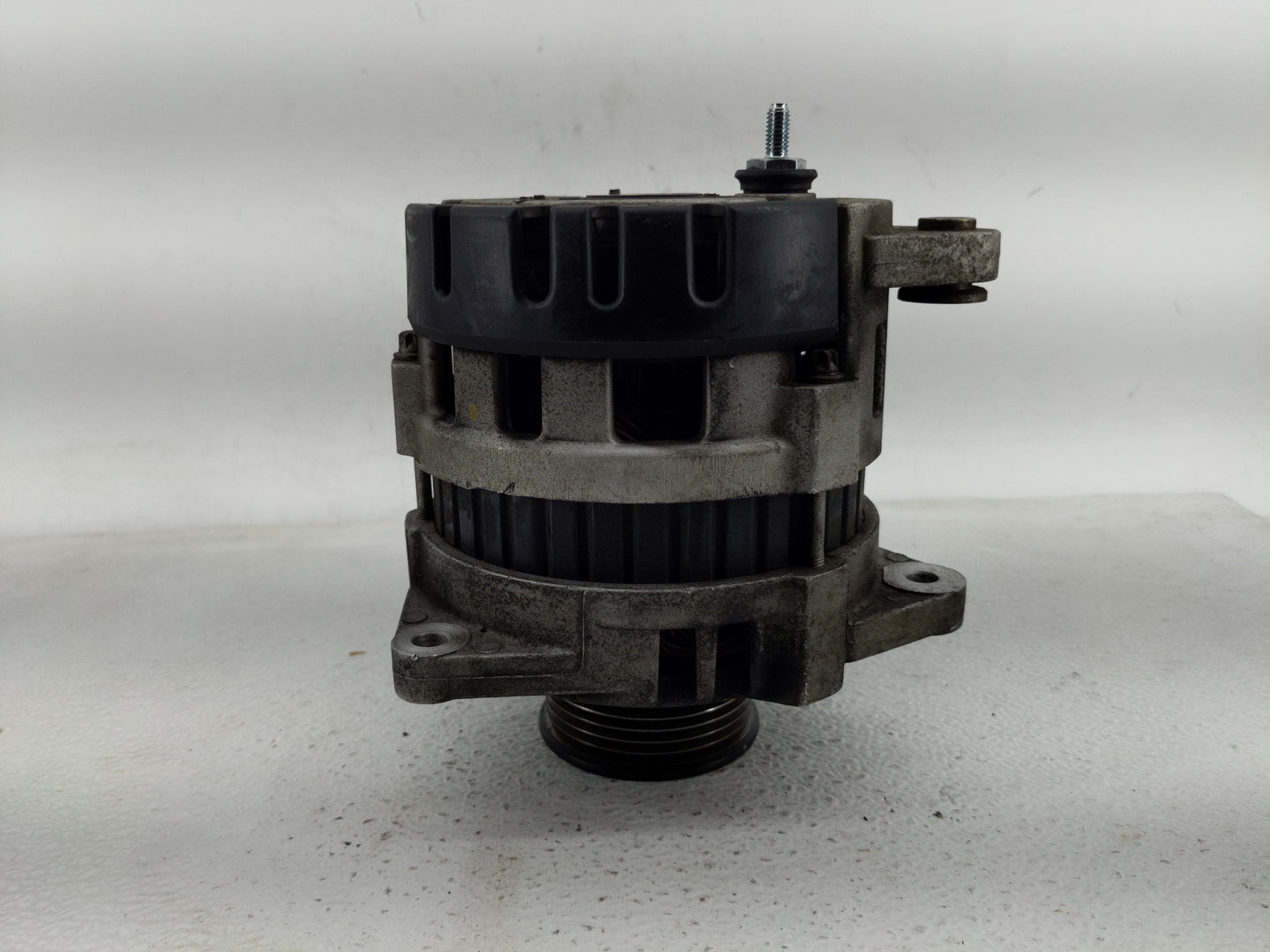 1998-2002 Saturn Sl Alternator Replacement Generator Charging Assembly Engine OEM Fits Fits 1998 1999 2000 2001 2002 OEM Use