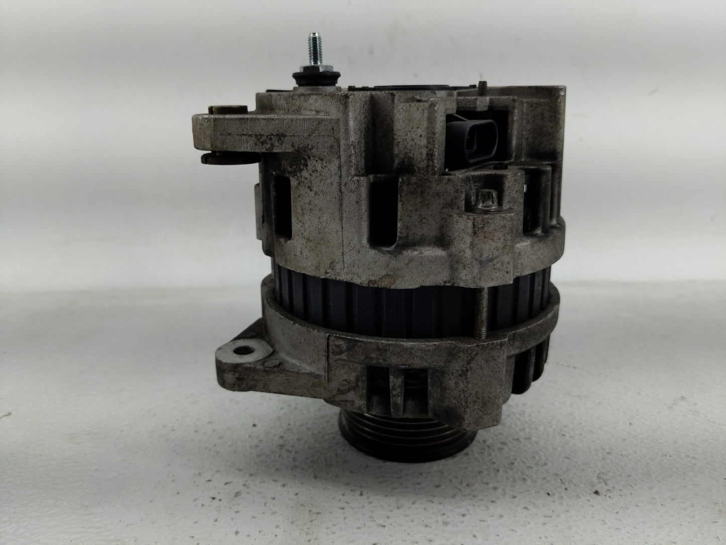 1998-2002 Saturn Sl Alternator Replacement Generator Charging Assembly Engine OEM Fits Fits 1998 1999 2000 2001 2002 OEM Use