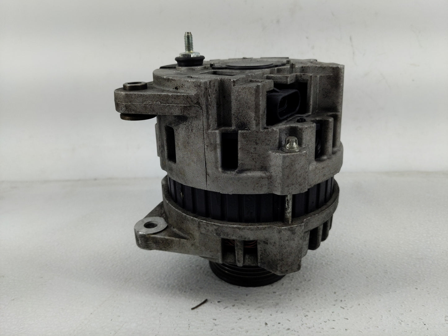 1998-2002 Saturn Sl Alternator Replacement Generator Charging Assembly Engine OEM Fits Fits 1998 1999 2000 2001 2002 OEM Use