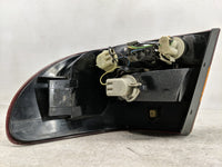 2000-2002 Saturn Sl Tail Light Assembly Driver Left OEM P/N:16525855 Fits Fits 2000 2001 2002 OEM Used Auto Parts - Oemuseda