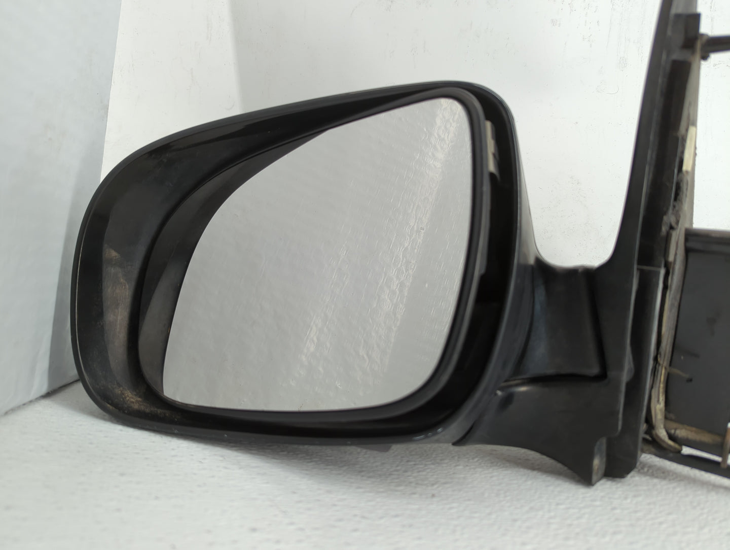 2002 Saturn Sl Driver Side View Mirror - Left Door Mirror OEM Used - Oemusedautoparts1.com