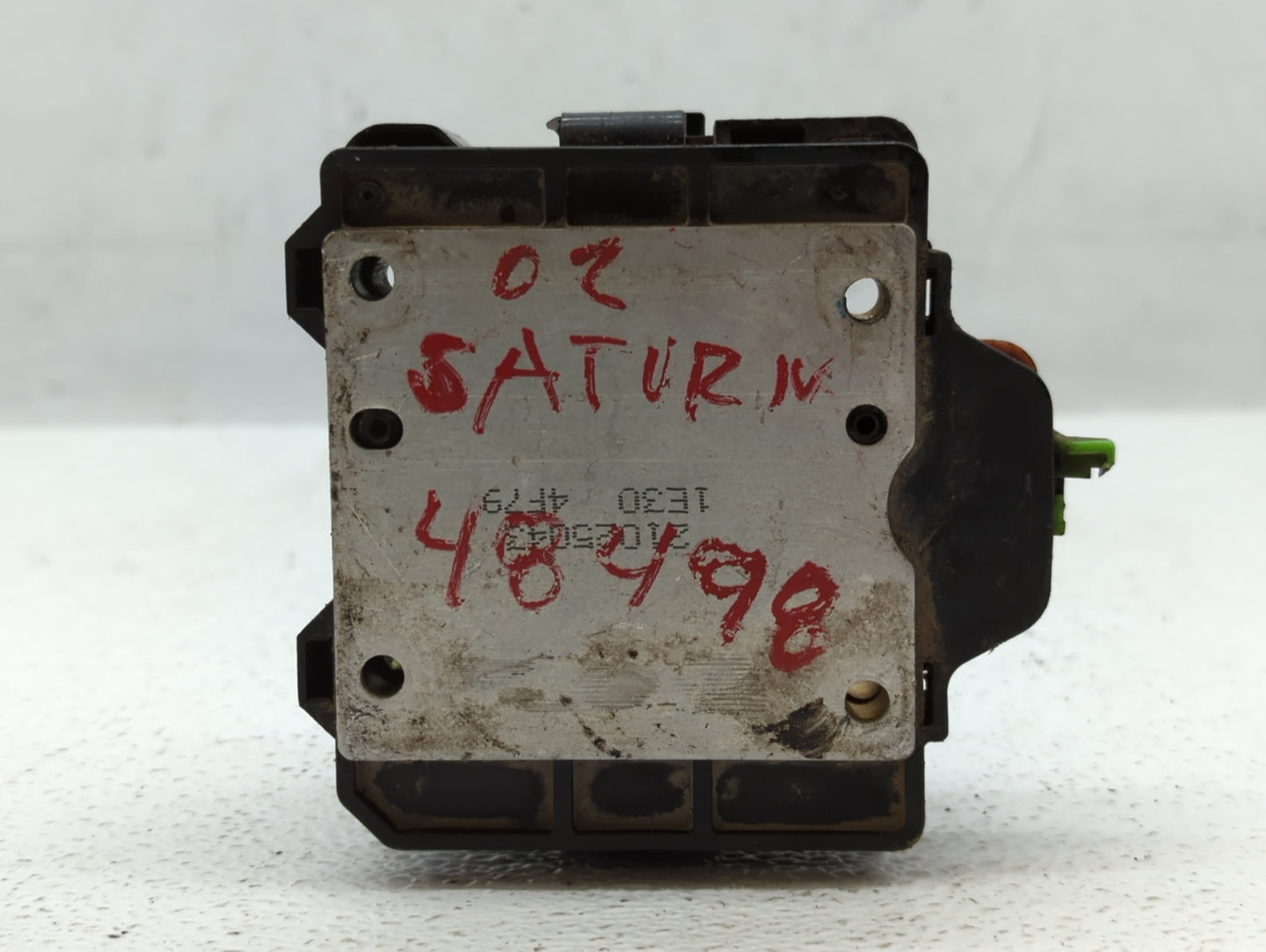 2000-2002 Saturn Sl Fusebox Fuse Box Panel Relay Module P/N:21025034 21025036 Fits Fits 2000 2001 2002 OEM Used Auto Parts -