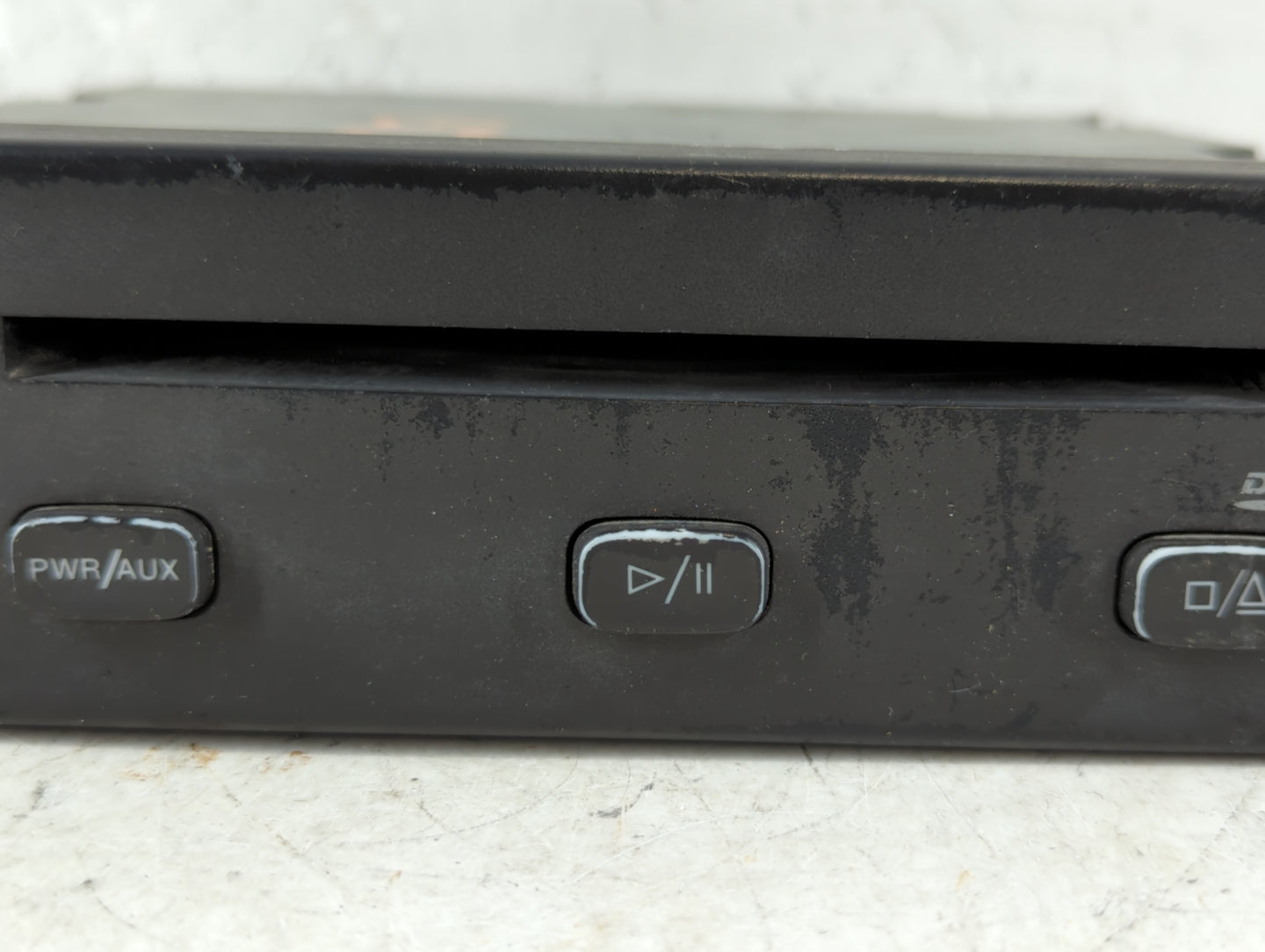 2002 Saturn Sl Radio AM FM Cd Player Receiver Replacement P/N:10324768 Fits Fits 2003 2004 2005 OEM Used Auto Parts - Oemuse