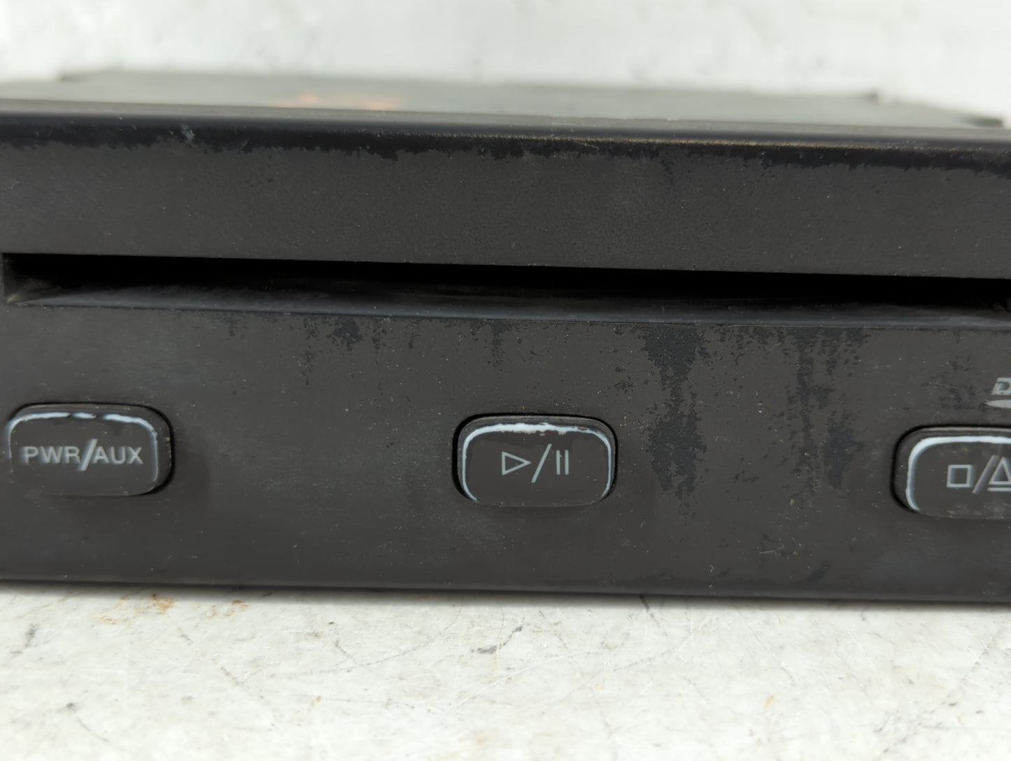 2002 Saturn Sl Radio AM FM Cd Player Receiver Replacement P/N:10324768 Fits Fits 2003 2004 2005 OEM Used Auto Parts - Oemuse