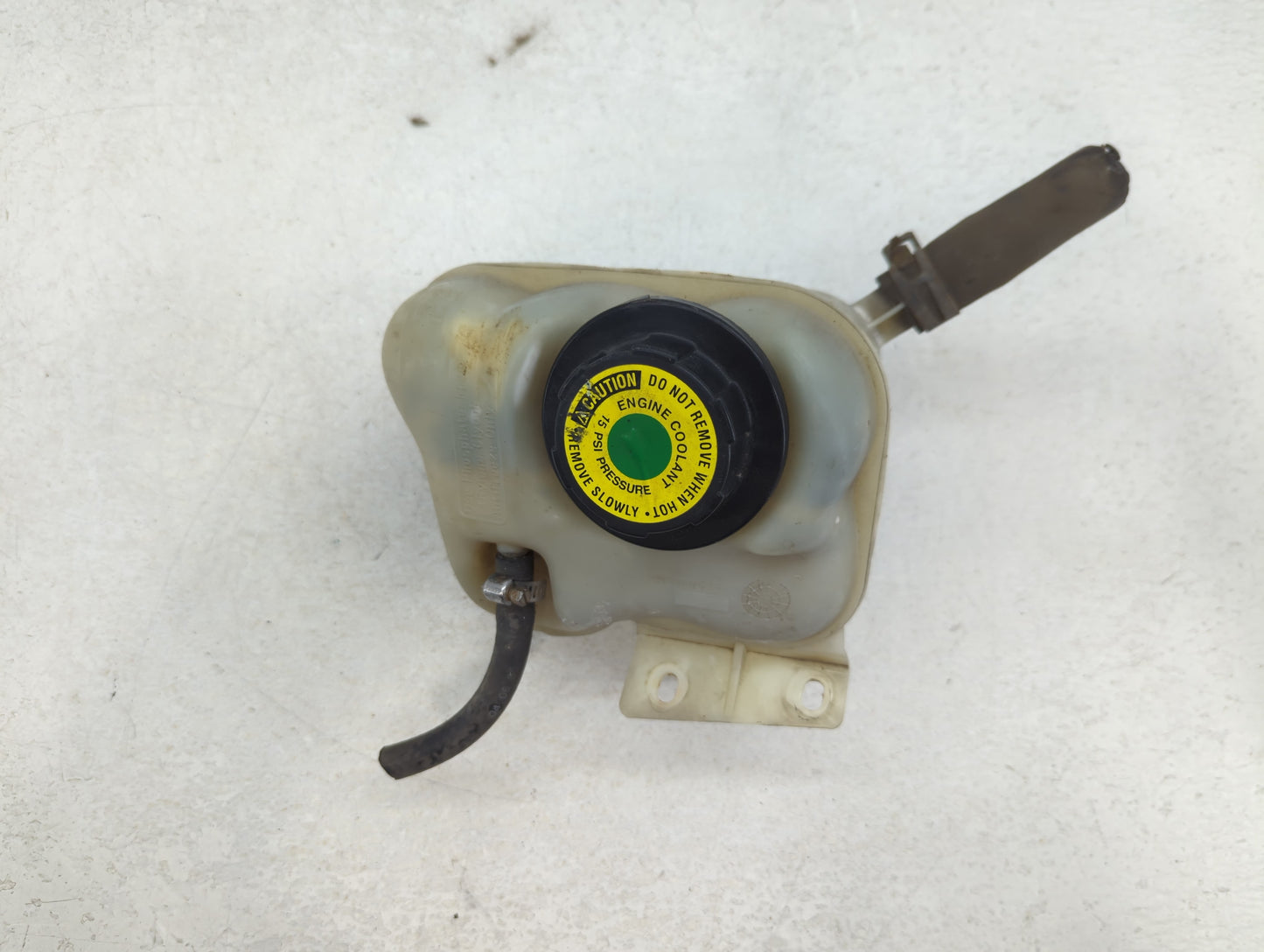1992-2002 Saturn Sl Radiator Coolant Overflow Expansion Tank Bottle - Oemusedautoparts1.com