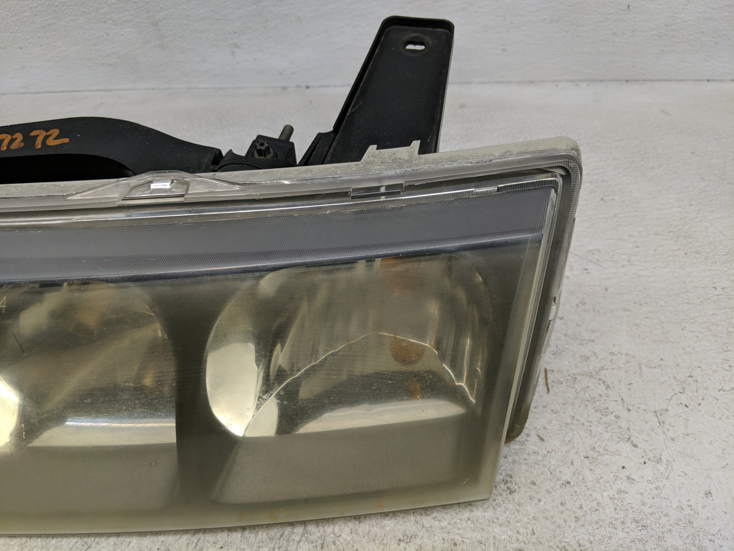 2002-2004 Saturn Vue Driver Left Oem Head Light Headlight Lamp - Oemusedautoparts1.com