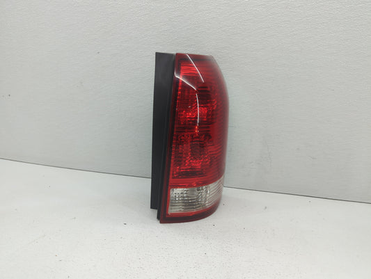 2002-2003 Saturn Vue Tail Light Assembly Passenger Right OEM P/N:22692371 22711438 Fits Fits 2002 2003 OEM Used Auto Parts -