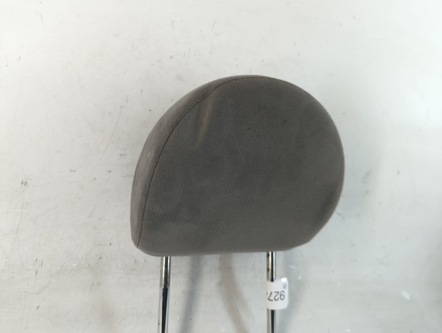 2002-2007 Saturn Vue Headrest Head Rest Front Driver Passenger Seat Fits Fits 2002 2003 2004 2005 2006 2007 OEM Used Auto Pa