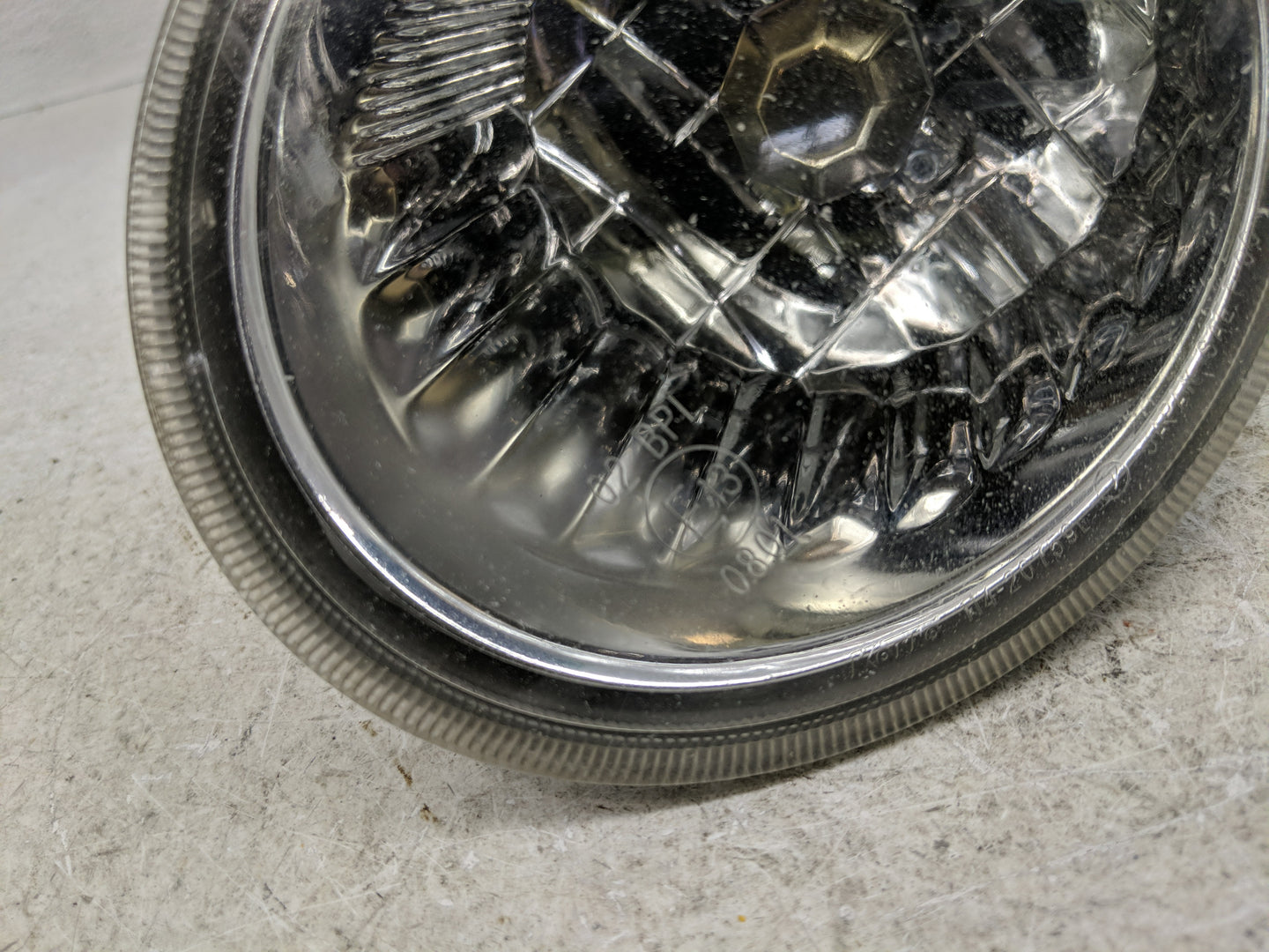 2001-2002 Subaru Forester Driver Left Oem Front Light Lamp - Oemusedautoparts1.com