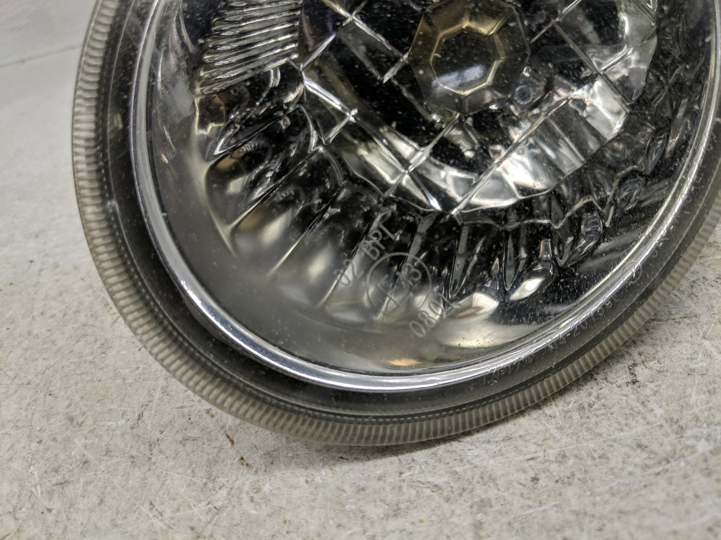 2001-2002 Subaru Forester Driver Left Oem Front Light Lamp - Oemusedautoparts1.com