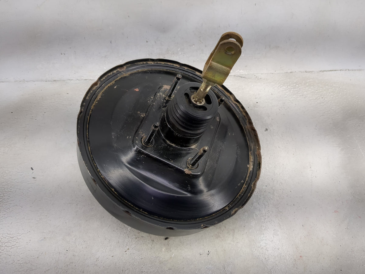 2001-2002 Subaru Forester Power Brake Booster Oem - Oemusedautoparts1.com