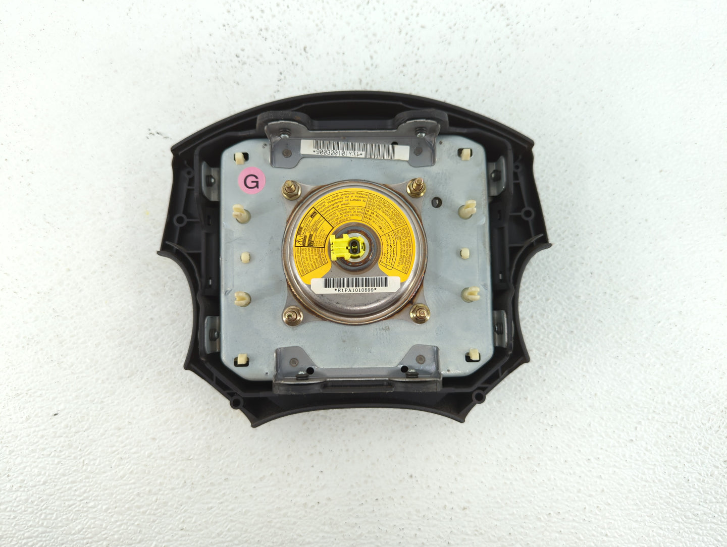 2002 Subaru Forester Air Bag Driver Left Steering Wheel Mounted P/N:900320101Y31 Fits OEM Used Auto Parts - Oemusedautoparts