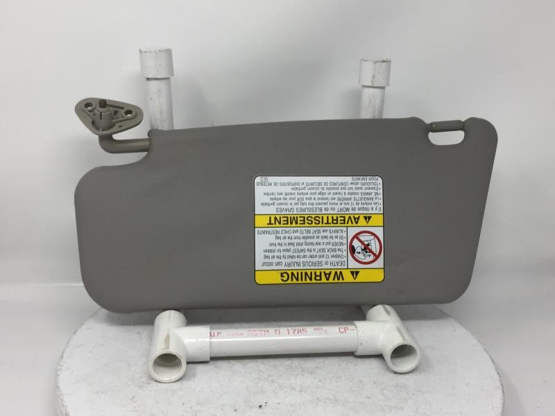 2002 Subaru Impreza Sun Visor Shade Replacement Passenger Right Mirror Fits OEM Used Auto Parts - Oemusedautoparts1.com