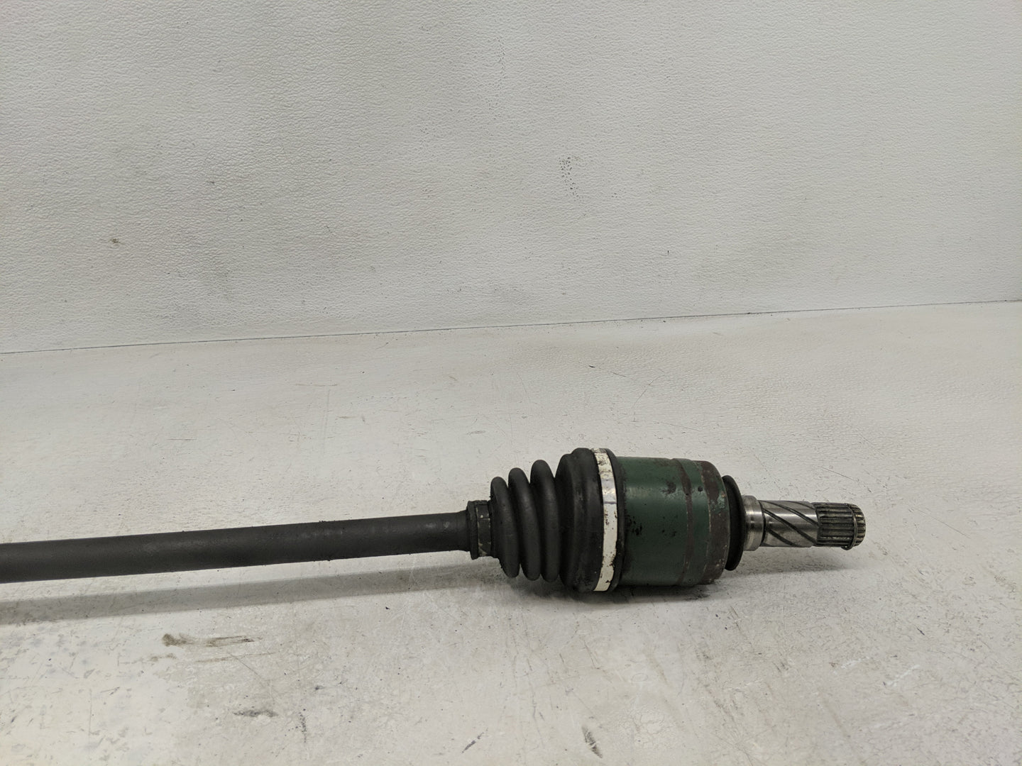 2001-2003 Subaru Legacy Axle Shaft Front Driver Cv C/v - Oemusedautoparts1.com
