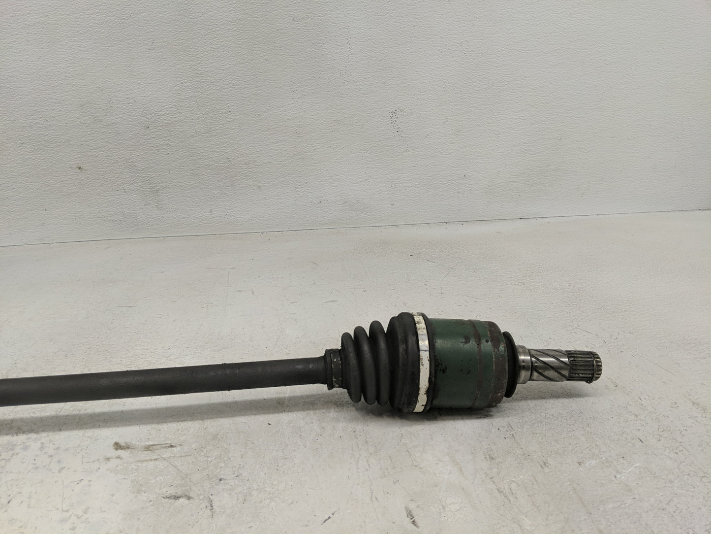2001-2003 Subaru Legacy Axle Shaft Front Driver Cv C/v - Oemusedautoparts1.com