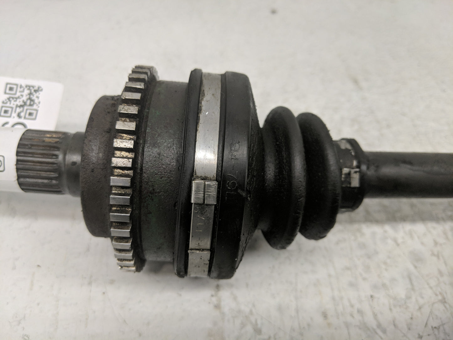 2001-2003 Subaru Legacy Axle Shaft Front Driver Cv C/v - Oemusedautoparts1.com