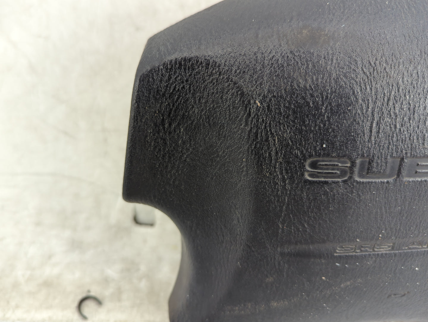 2000-2004 Subaru Legacy Air Bag Driver Left Steering Wheel Mounted Fits Fits 2000 2001 2002 2003 2004 2005 2006 OEM Used Aut