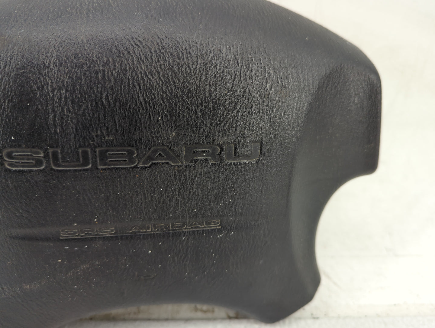 2000-2004 Subaru Legacy Air Bag Driver Left Steering Wheel Mounted Fits Fits 2000 2001 2002 2003 2004 2005 2006 OEM Used Aut
