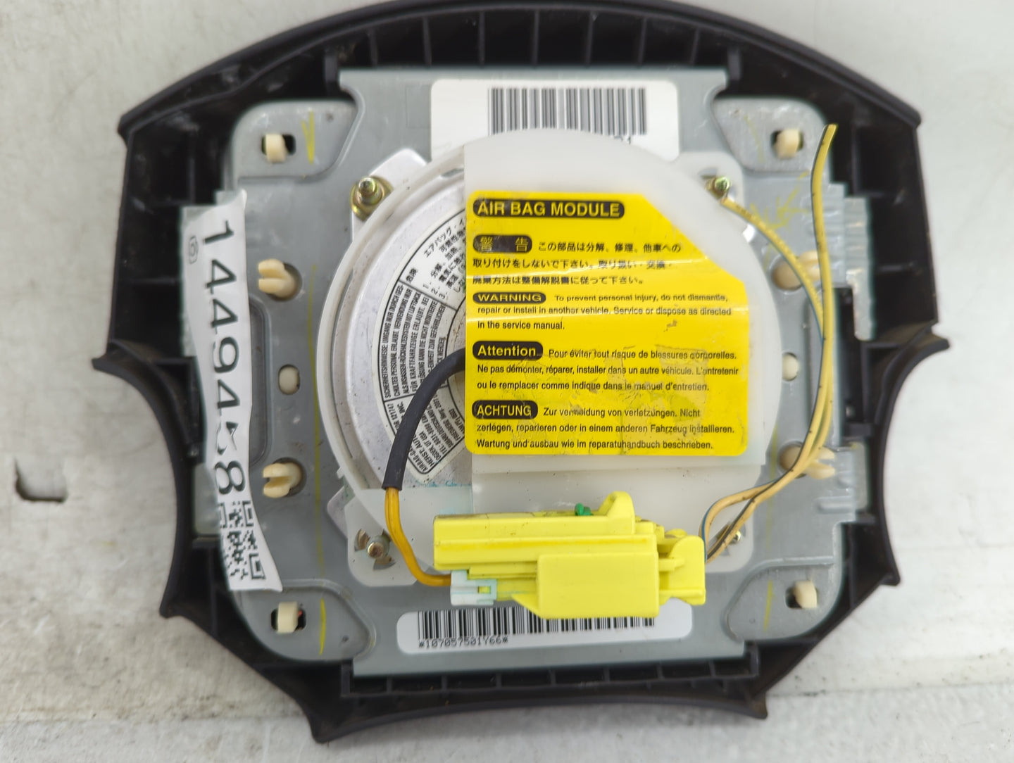 2000-2004 Subaru Legacy Air Bag Driver Left Steering Wheel Mounted Fits Fits 2000 2001 2002 2003 2004 2005 2006 OEM Used Aut