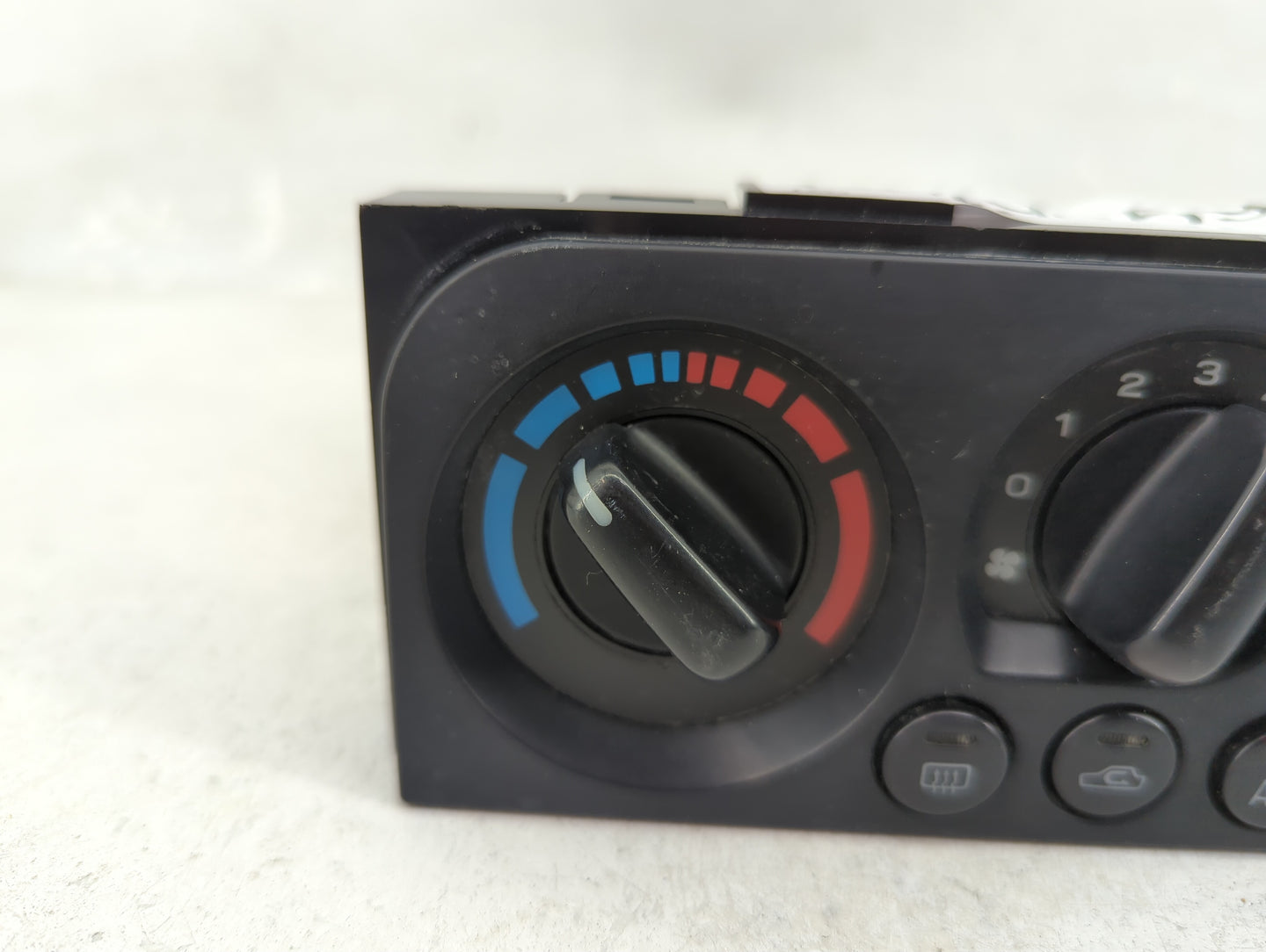 2000-2004 Subaru Legacy Climate Control Module Temperature AC/Heater Replacement Fits Fits 2000 2001 2002 2003 2004 OEM Used