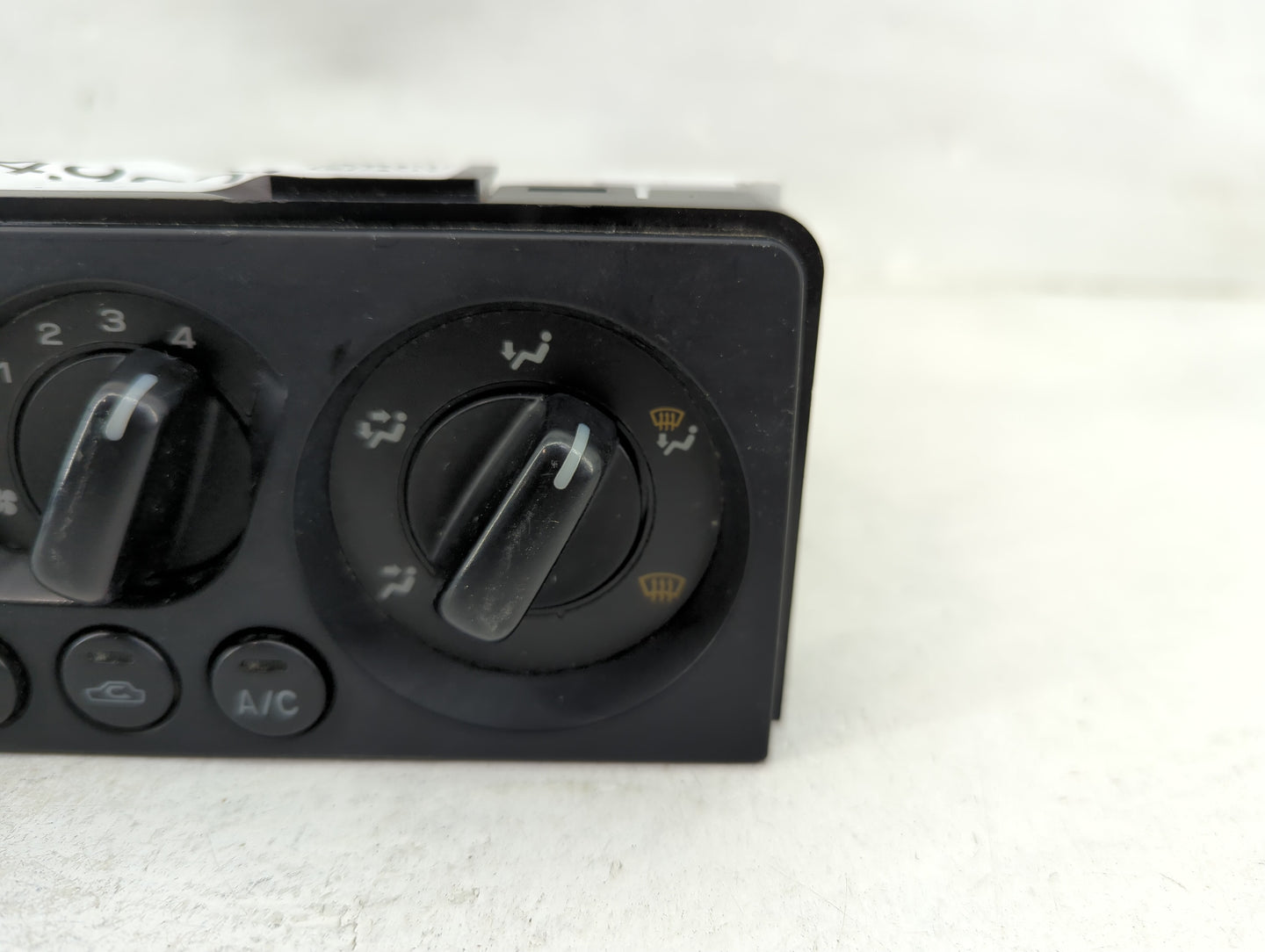 2000-2004 Subaru Legacy Climate Control Module Temperature AC/Heater Replacement Fits Fits 2000 2001 2002 2003 2004 OEM Used