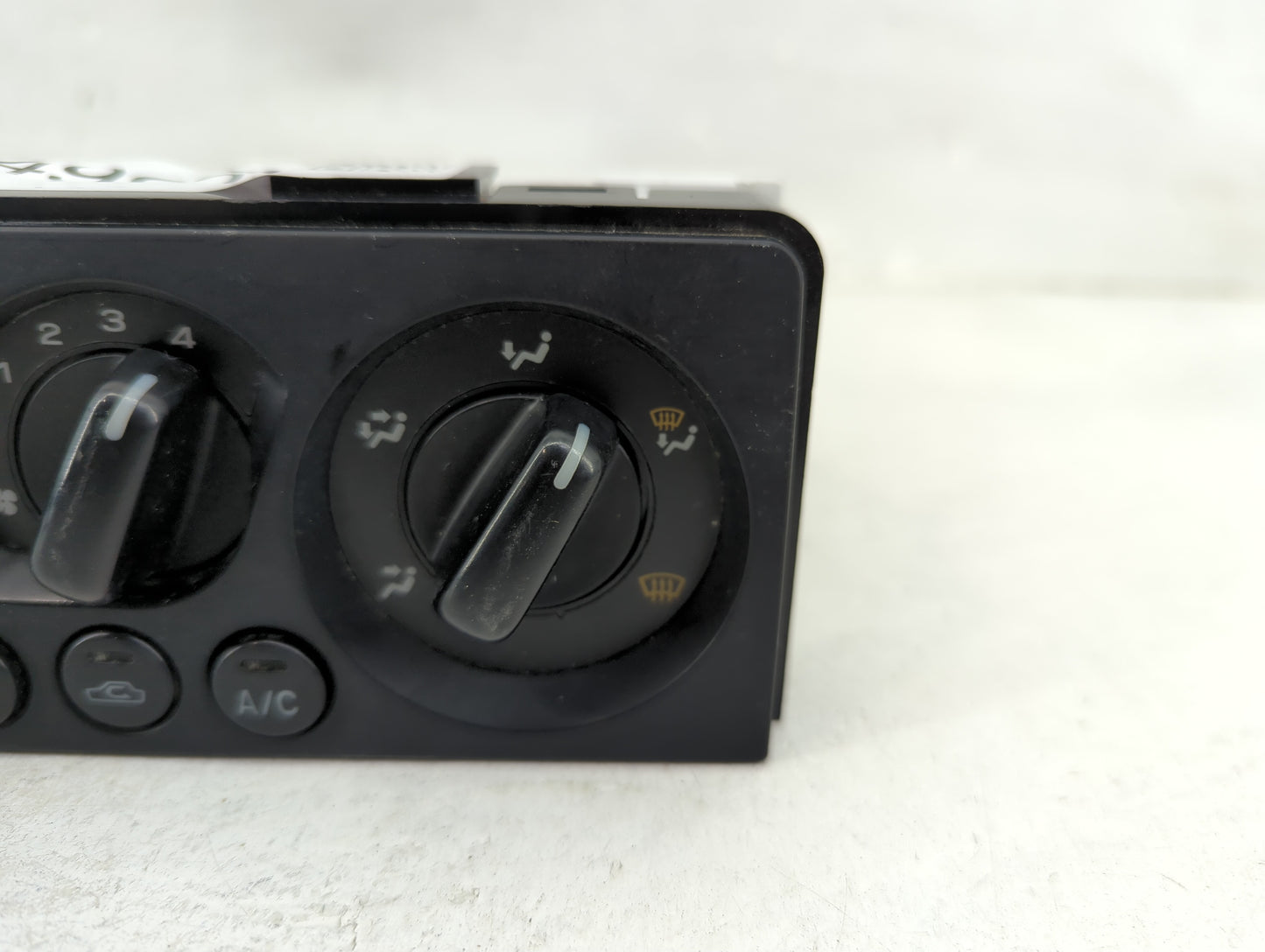2000-2004 Subaru Legacy Climate Control Module Temperature AC/Heater Replacement Fits Fits 2000 2001 2002 2003 2004 OEM Used