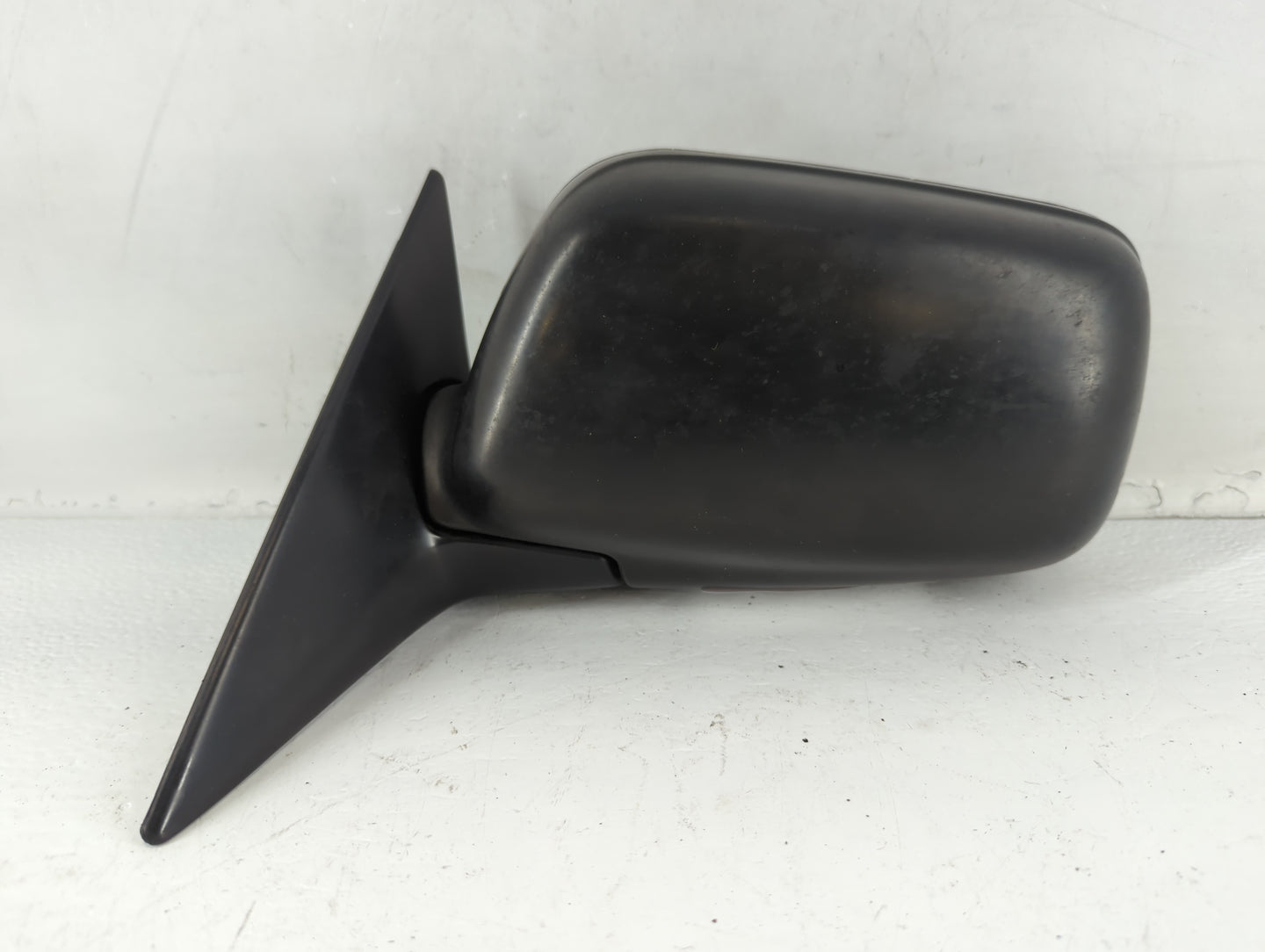 2000-2004 Subaru Legacy Driver Side View Mirror - Left Door Mirror OEM Used - Oemusedautoparts1.com