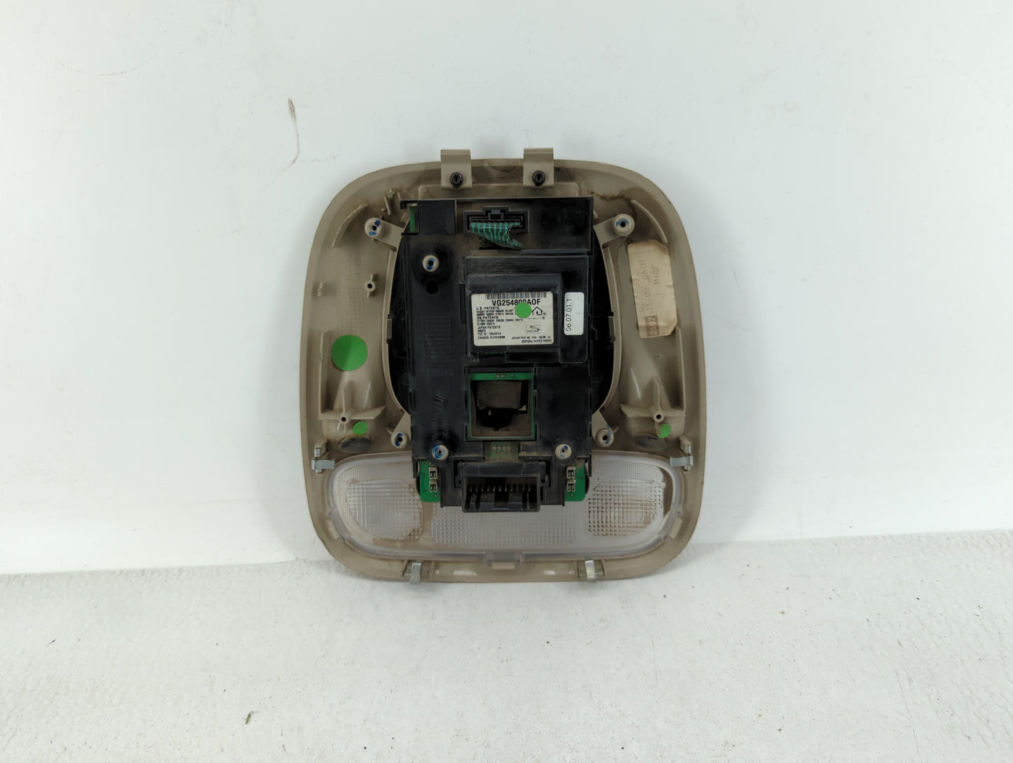 2002 Subaru Xt Overhead Roof Console - Oemusedautoparts1.com