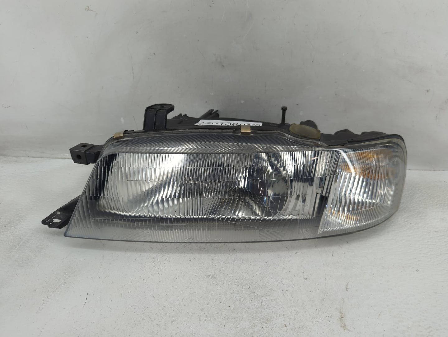 1999-2002 Suzuki Esteem Driver Left Oem Head Light Headlight Lamp - Oemusedautoparts1.com
