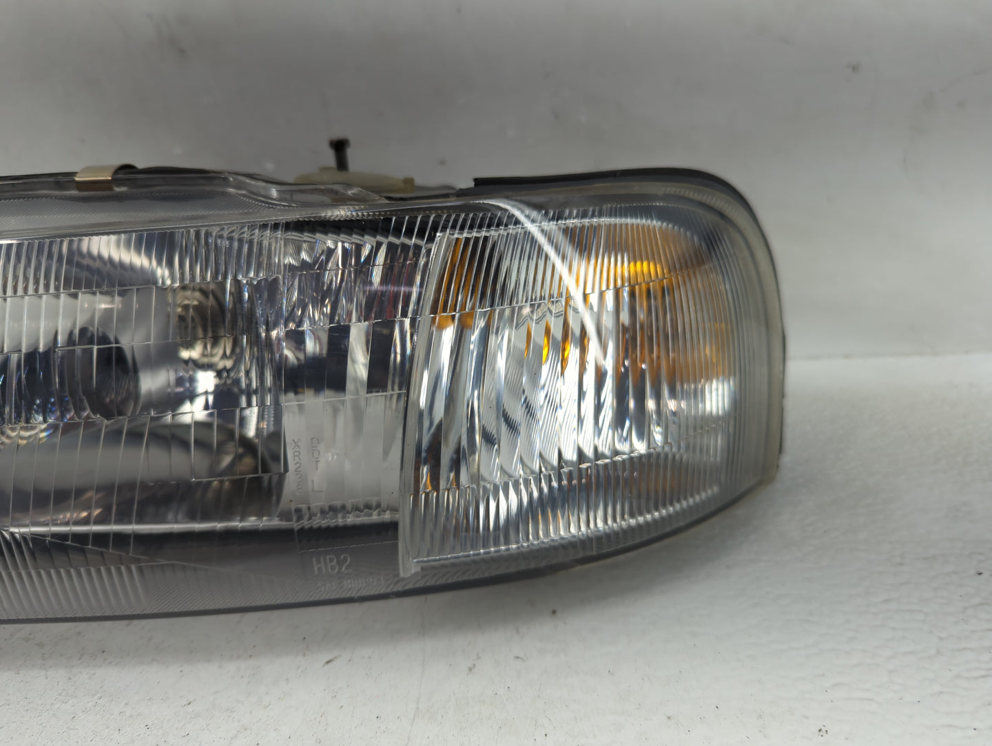 1999-2002 Suzuki Esteem Driver Left Oem Head Light Headlight Lamp - Oemusedautoparts1.com