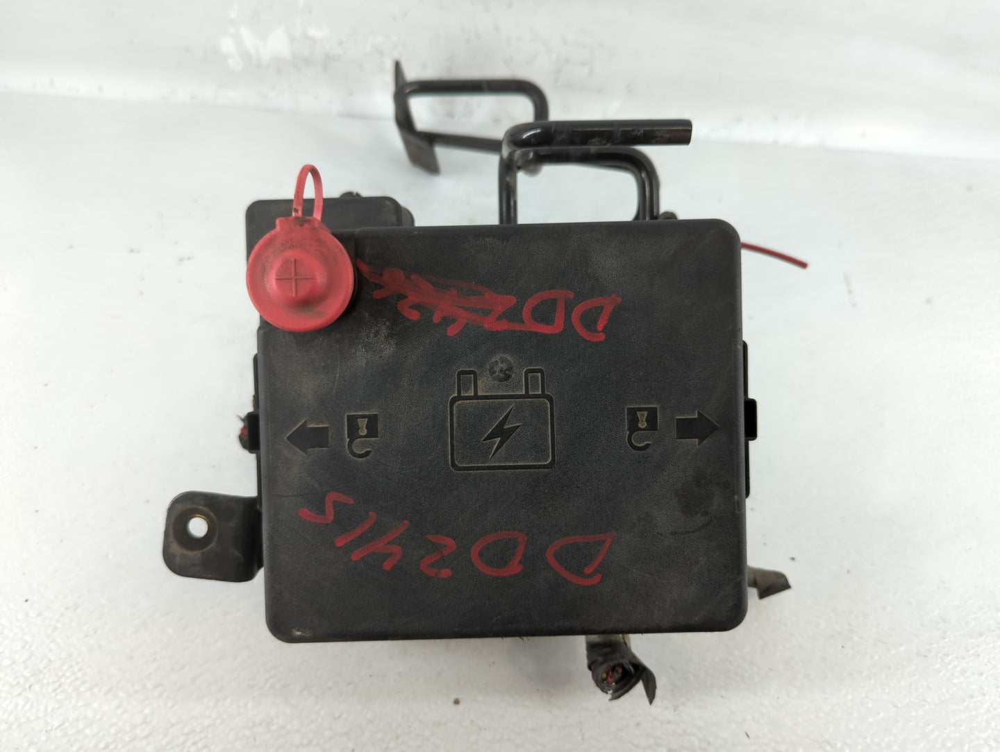 2000-2003 Suzuki Grand Vitara Fusebox Fuse Box Panel Relay Module P/N:22677891_06 Fits Fits 2000 2001 2002 2003 OEM Used Aut