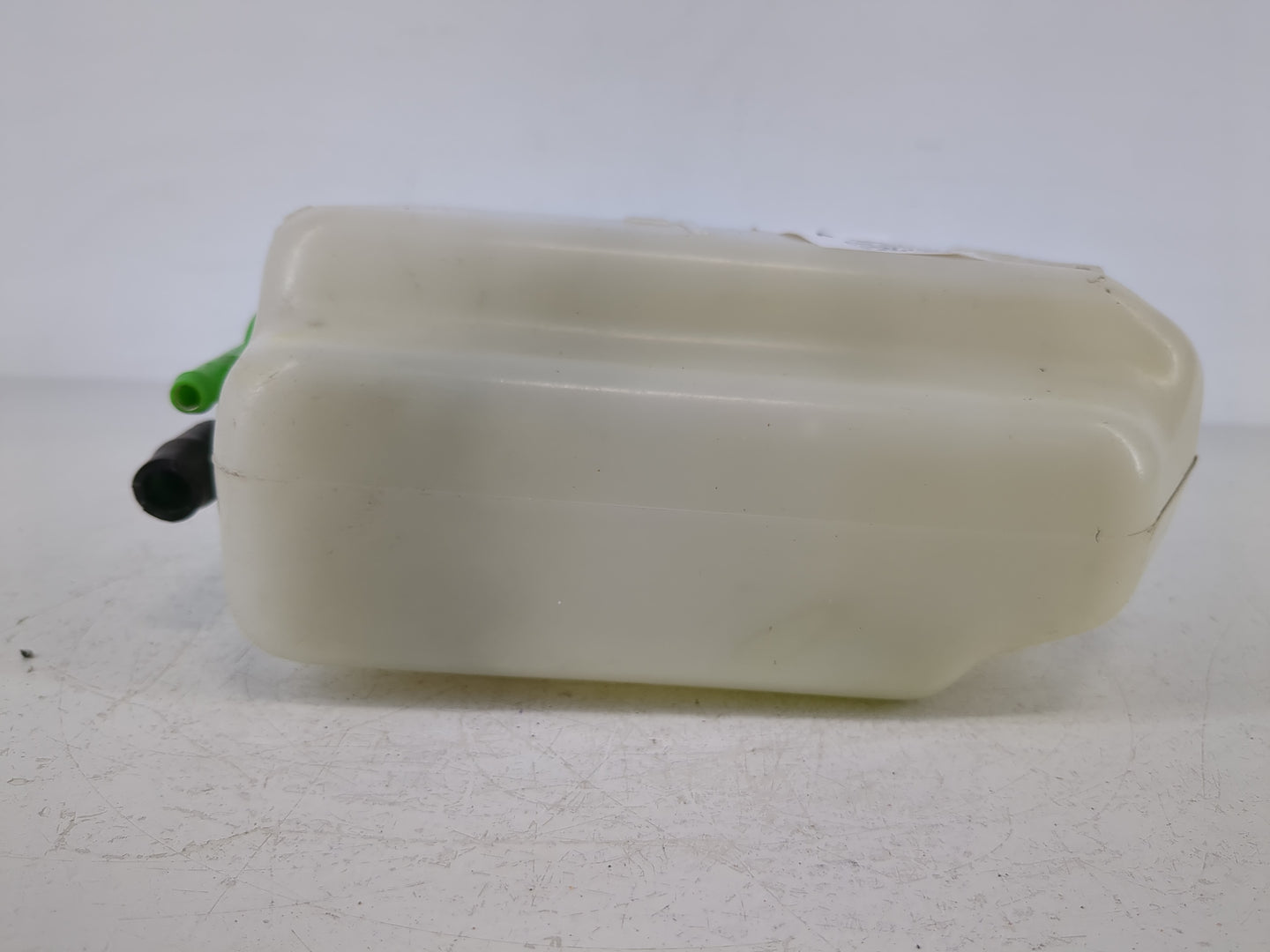 2000-2003 Suzuki Vitara Windshield Washer Fluid Reservoir Bottle Oem - Oemusedautoparts1.com