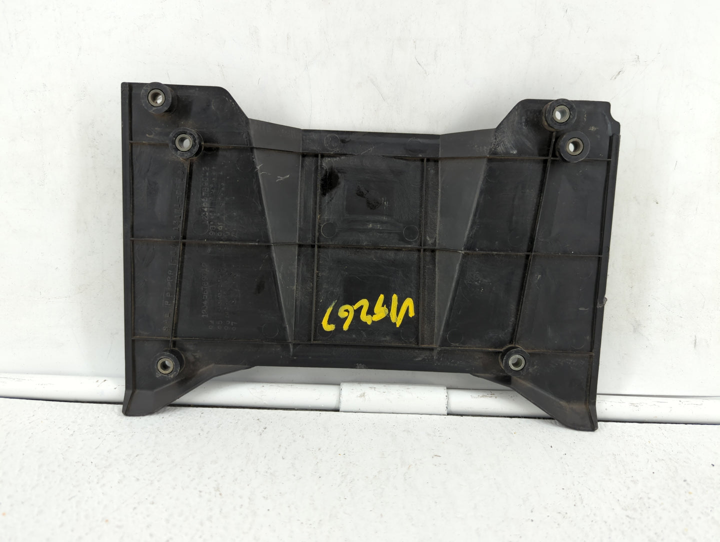 2002 Suzuki Vitara Engine Cover Black - Oemusedautoparts1.com