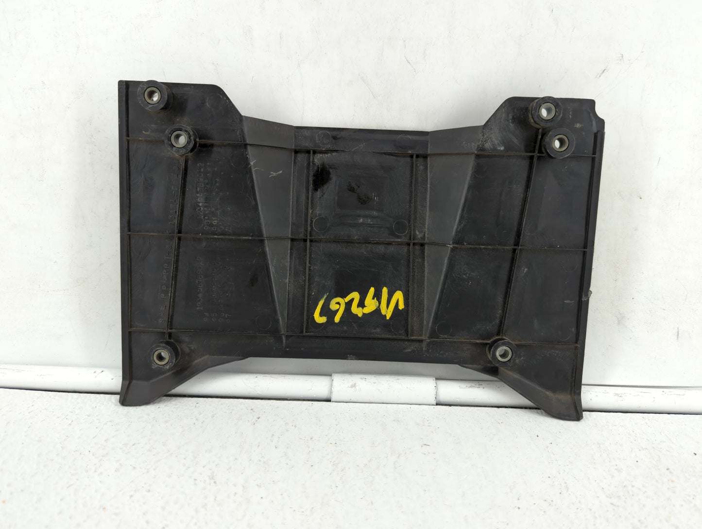 2002 Suzuki Vitara Engine Cover Black - Oemusedautoparts1.com