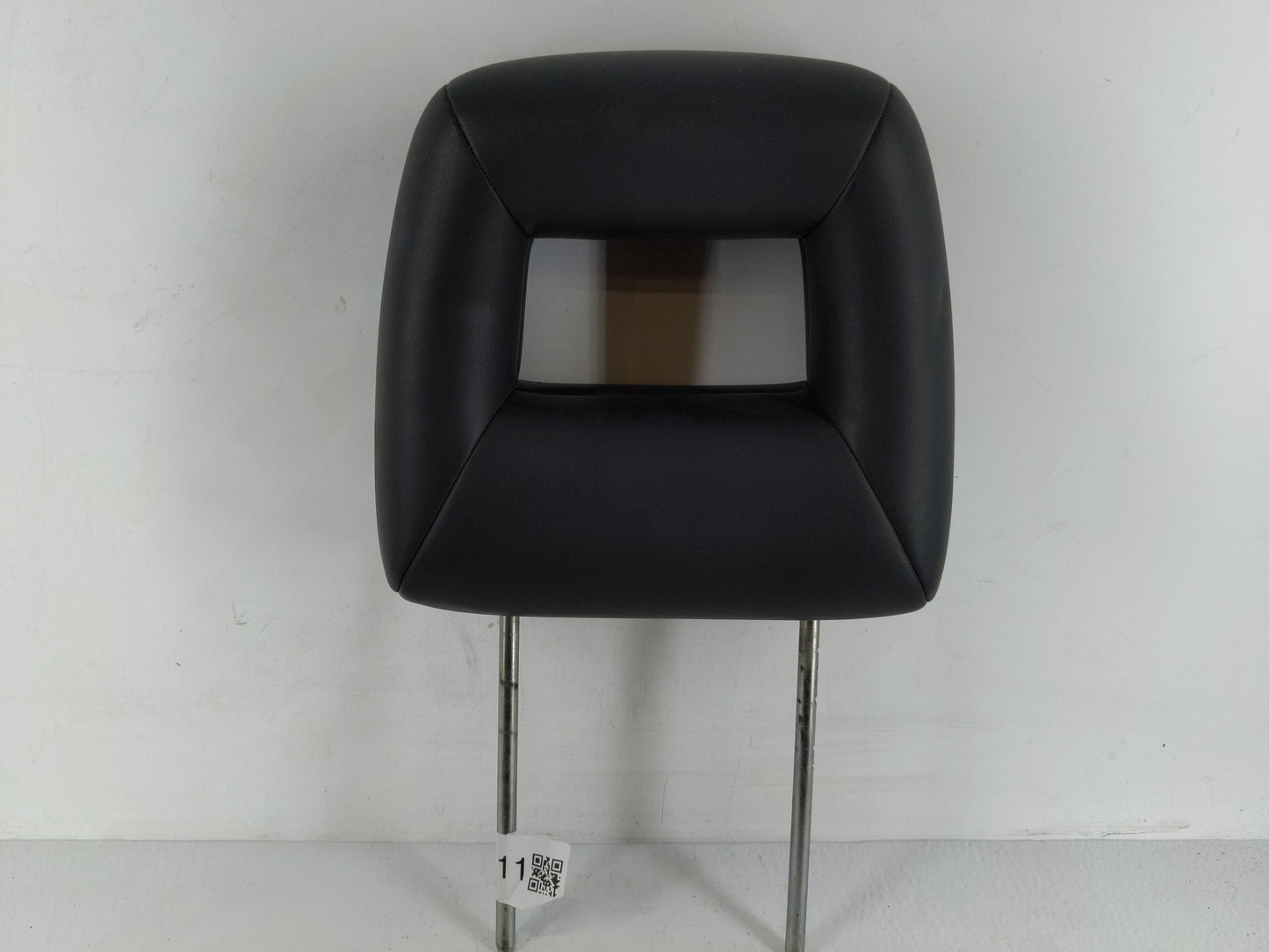 2002 Suzuki Xl-7 Headrest Head Rest Rear Seat Fits OEM Used Auto Parts - Oemusedautoparts1.com