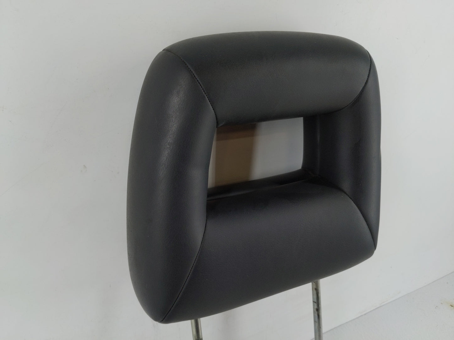 2002 Suzuki Xl-7 Headrest Head Rest Rear Seat Fits OEM Used Auto Parts - Oemusedautoparts1.com