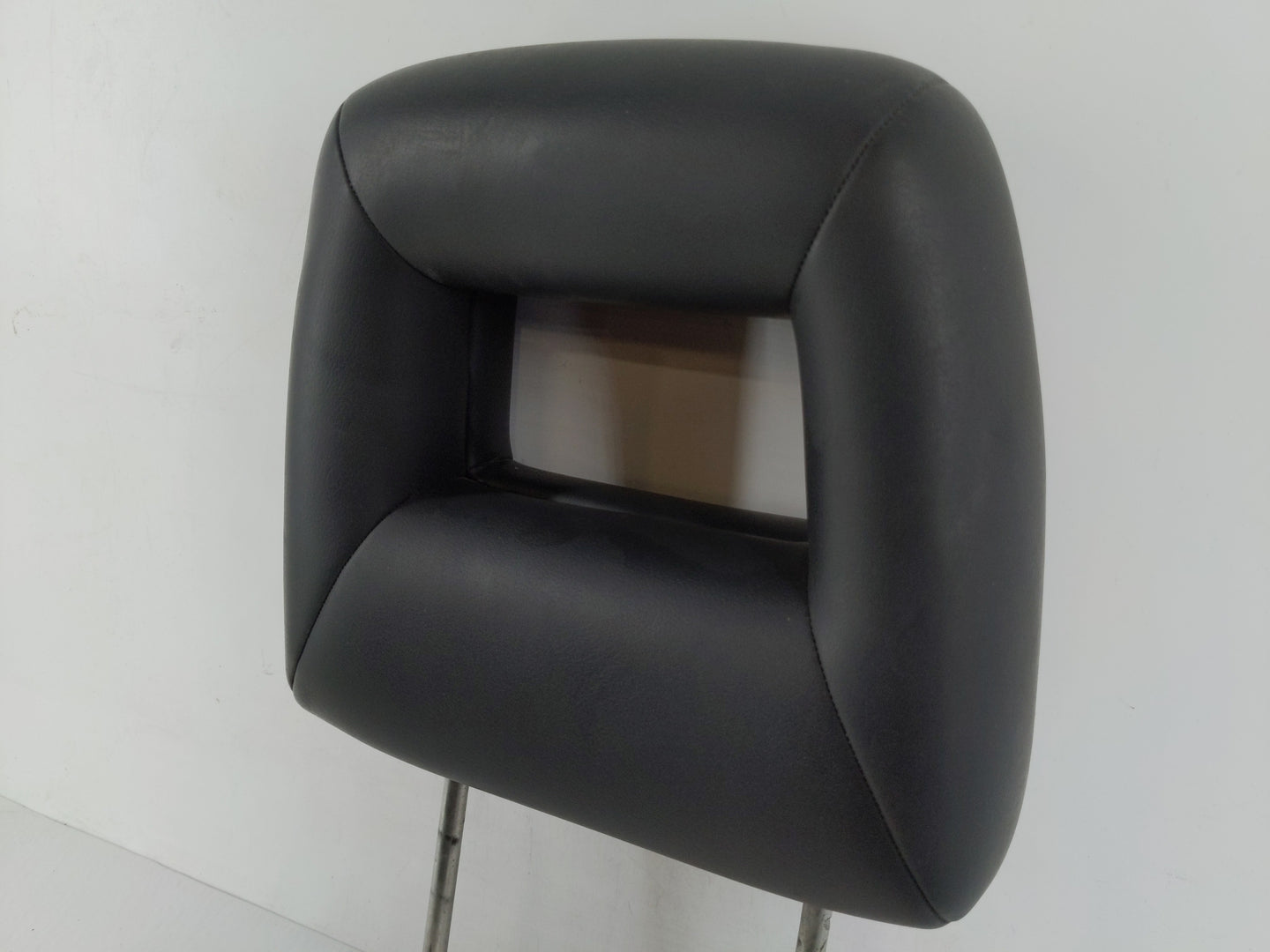 2002 Suzuki Xl-7 Headrest Head Rest Rear Seat Fits OEM Used Auto Parts - Oemusedautoparts1.com