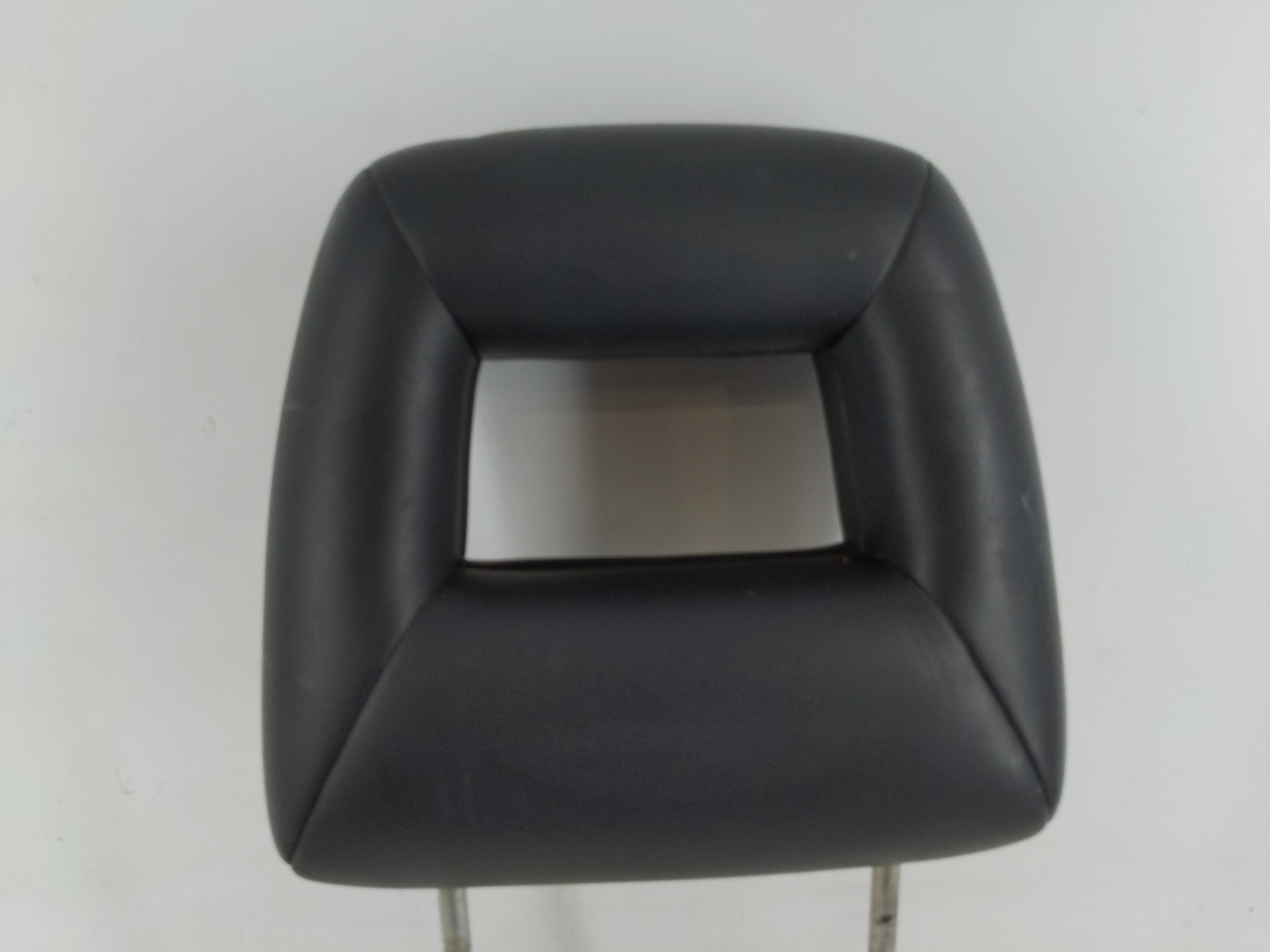 2002 Suzuki Xl-7 Headrest Head Rest Rear Seat Fits OEM Used Auto Parts - Oemusedautoparts1.com