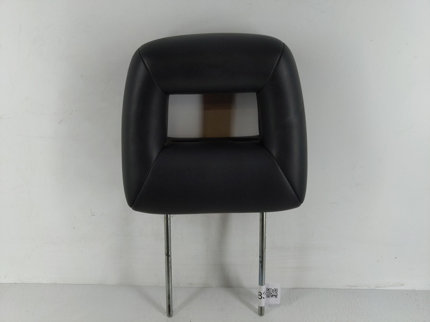 2002 Suzuki Xl-7 Headrest Head Rest Rear Seat Fits OEM Used Auto Parts - Oemusedautoparts1.com