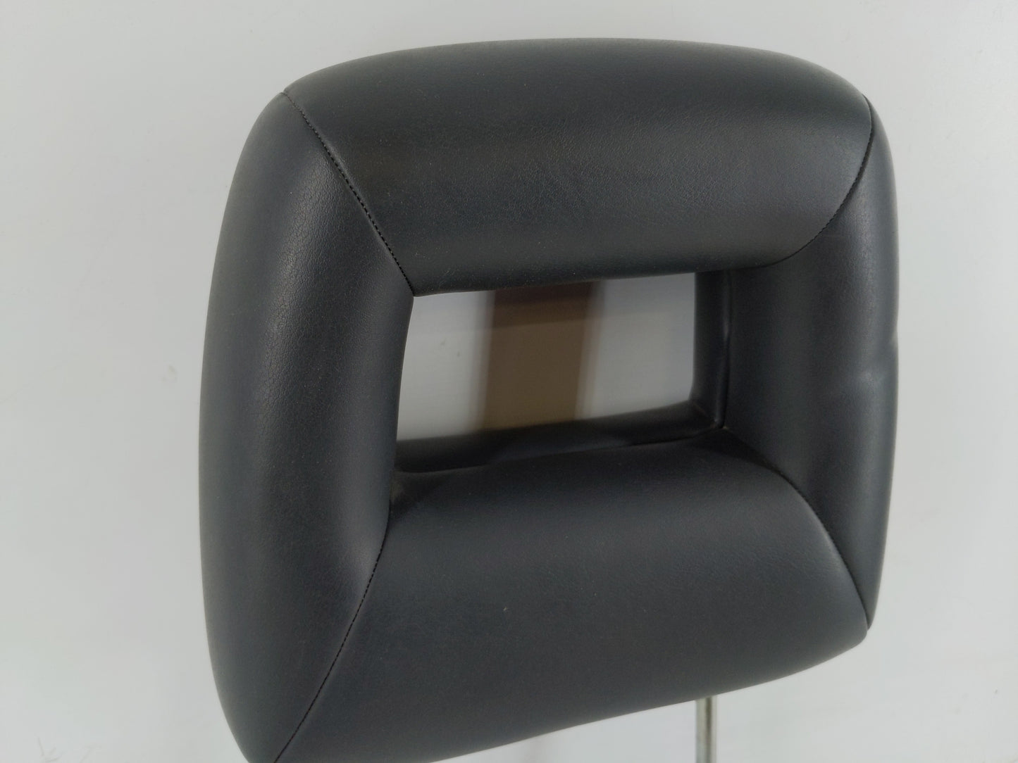 2002 Suzuki Xl-7 Headrest Head Rest Rear Seat Fits OEM Used Auto Parts - Oemusedautoparts1.com