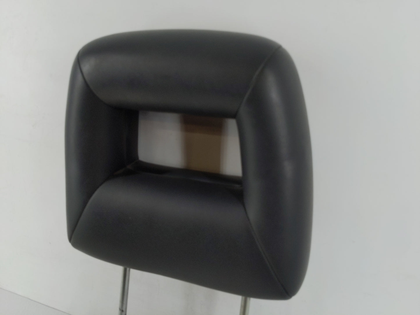 2002 Suzuki Xl-7 Headrest Head Rest Rear Seat Fits OEM Used Auto Parts - Oemusedautoparts1.com