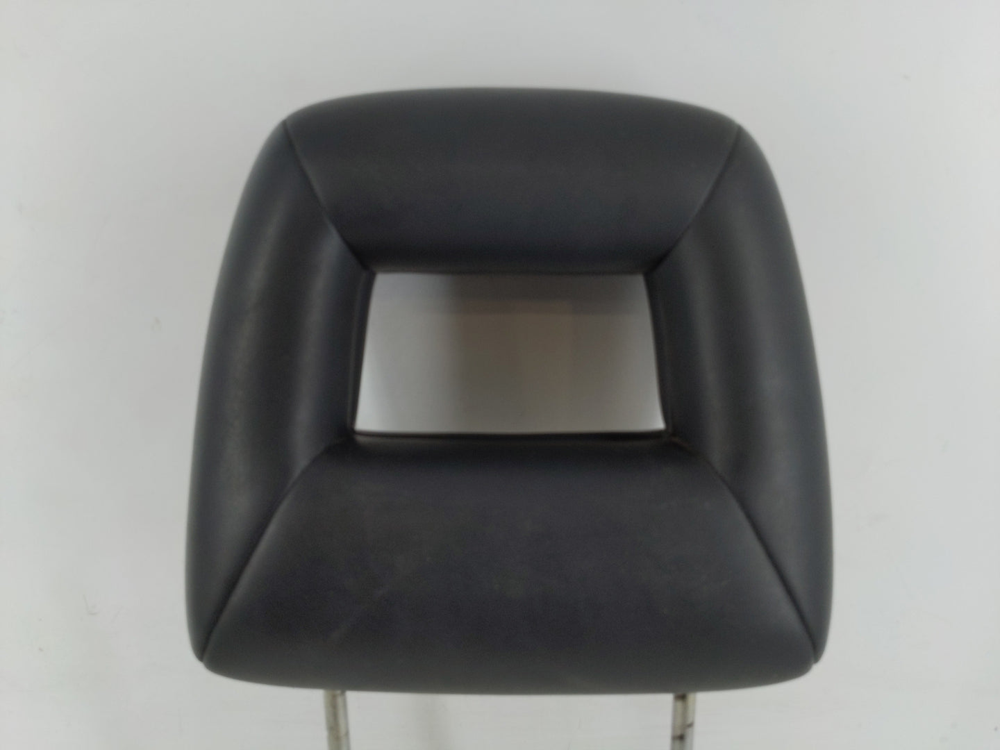 2002 Suzuki Xl-7 Headrest Head Rest Rear Seat Fits OEM Used Auto Parts - Oemusedautoparts1.com