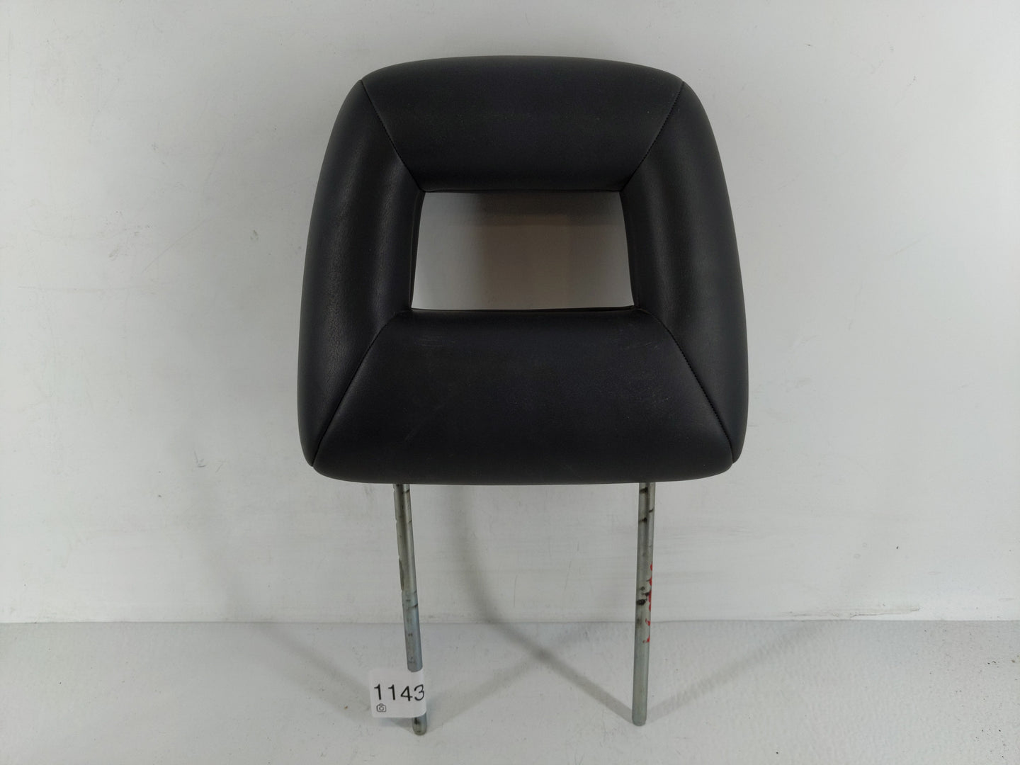 2002 Suzuki Xl-7 Headrest Head Rest Rear Seat Fits OEM Used Auto Parts - Oemusedautoparts1.com