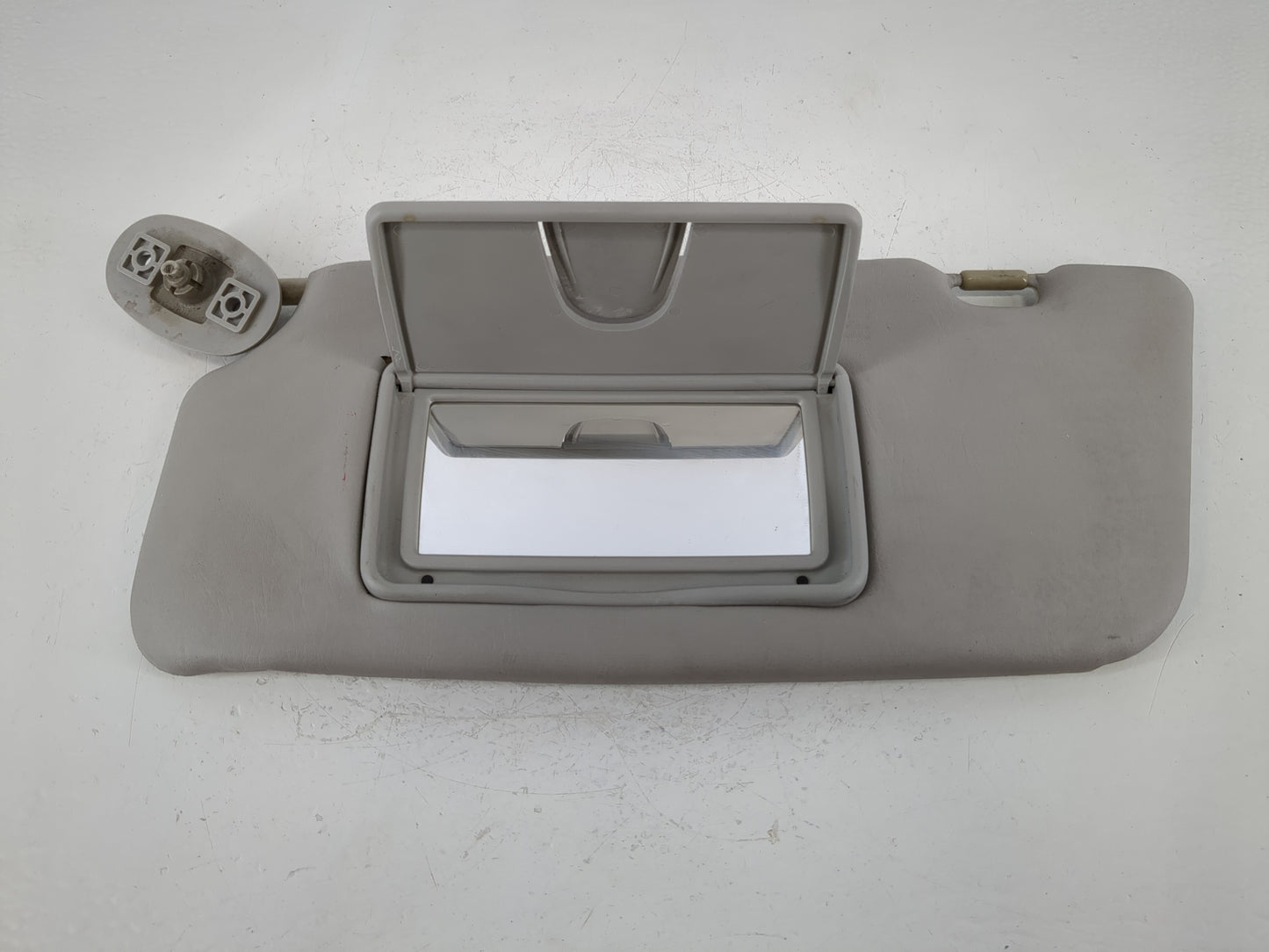 2002 Suzuki Xl-7 Sun Visor Shade Replacement Driver Left Mirror Fits OEM Used Auto Parts - Oemusedautoparts1.com