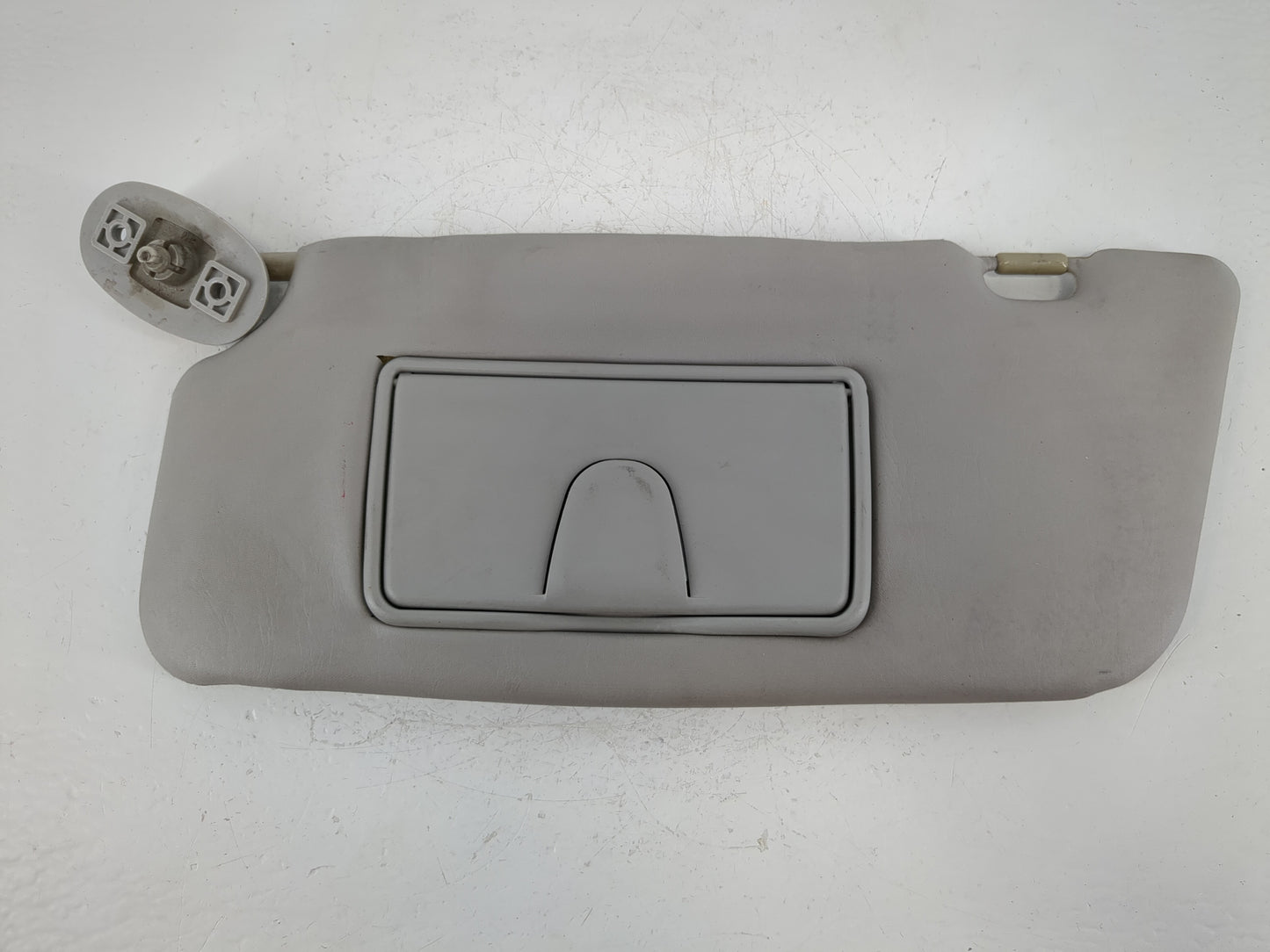 2002 Suzuki Xl-7 Sun Visor Shade Replacement Driver Left Mirror Fits OEM Used Auto Parts - Oemusedautoparts1.com