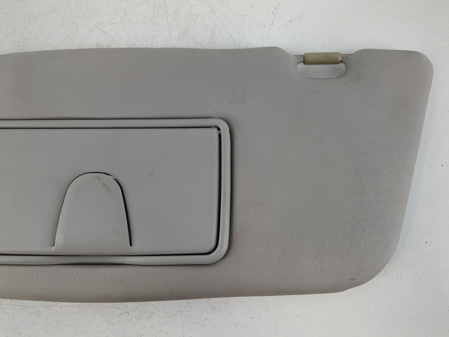 2002 Suzuki Xl-7 Sun Visor Shade Replacement Driver Left Mirror Fits OEM Used Auto Parts - Oemusedautoparts1.com