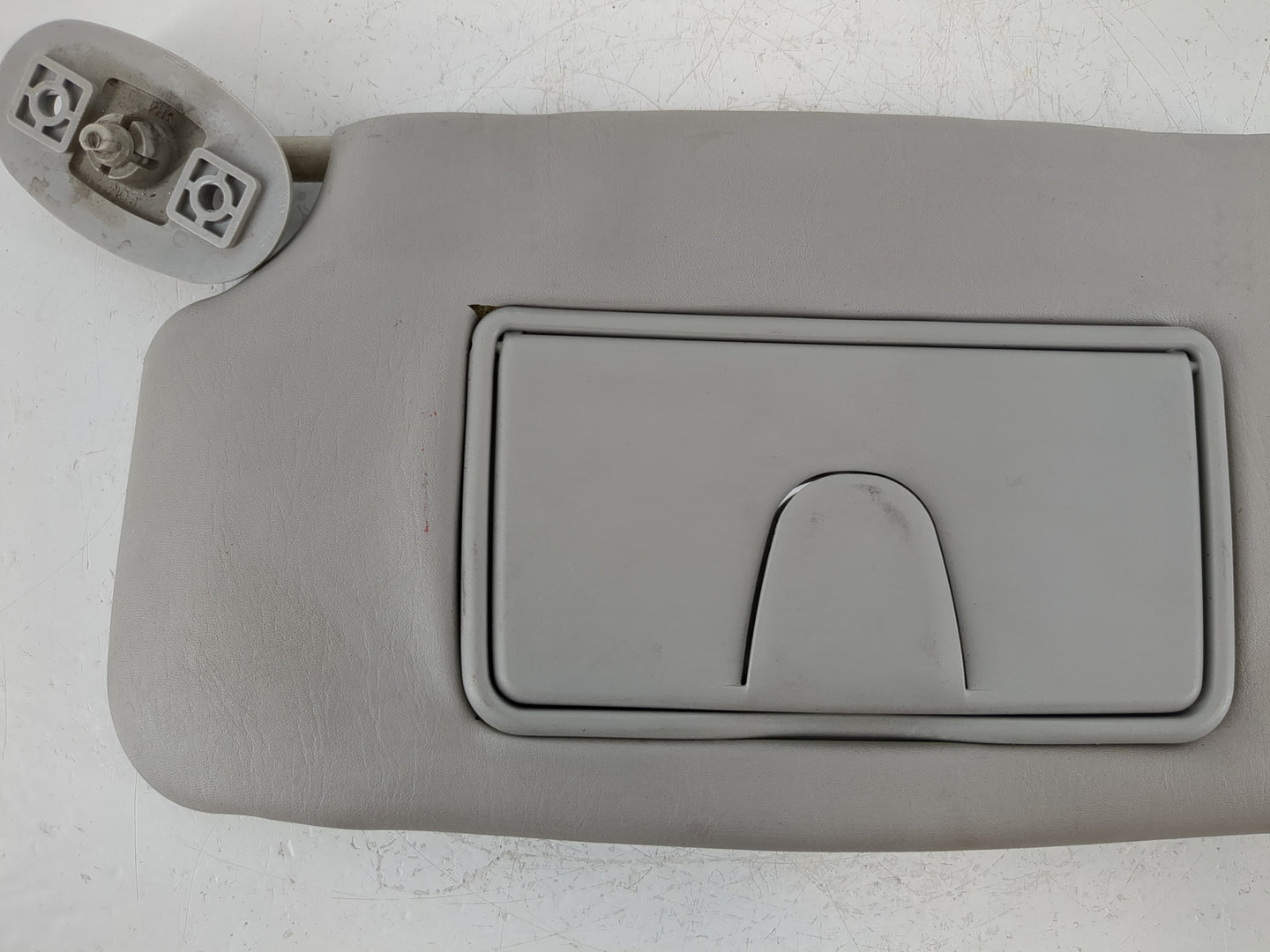 2002 Suzuki Xl-7 Sun Visor Shade Replacement Driver Left Mirror Fits OEM Used Auto Parts - Oemusedautoparts1.com